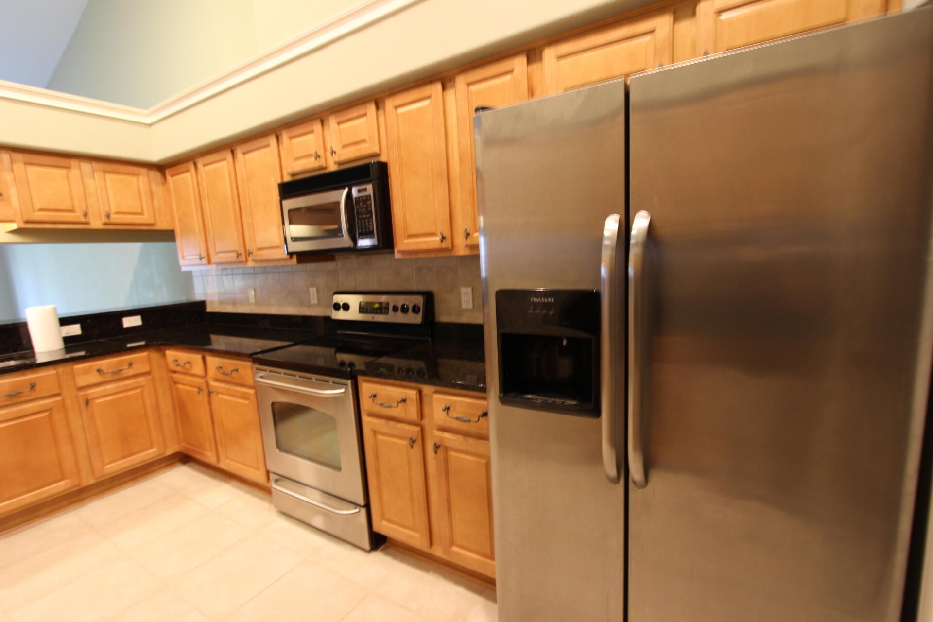 DIAMOND LAKES - Residential Lease