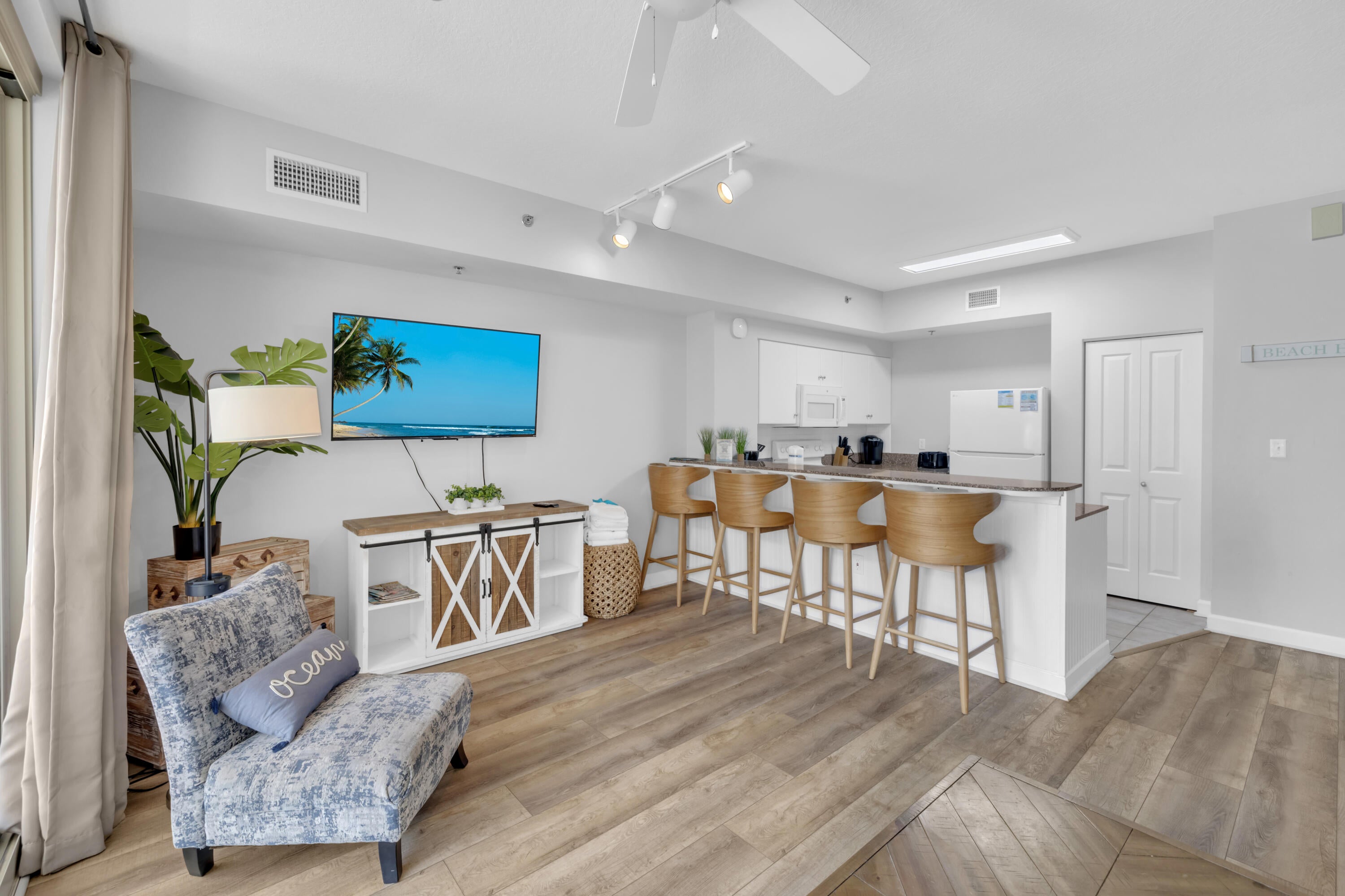 SHORES OF PANAMA - Residential