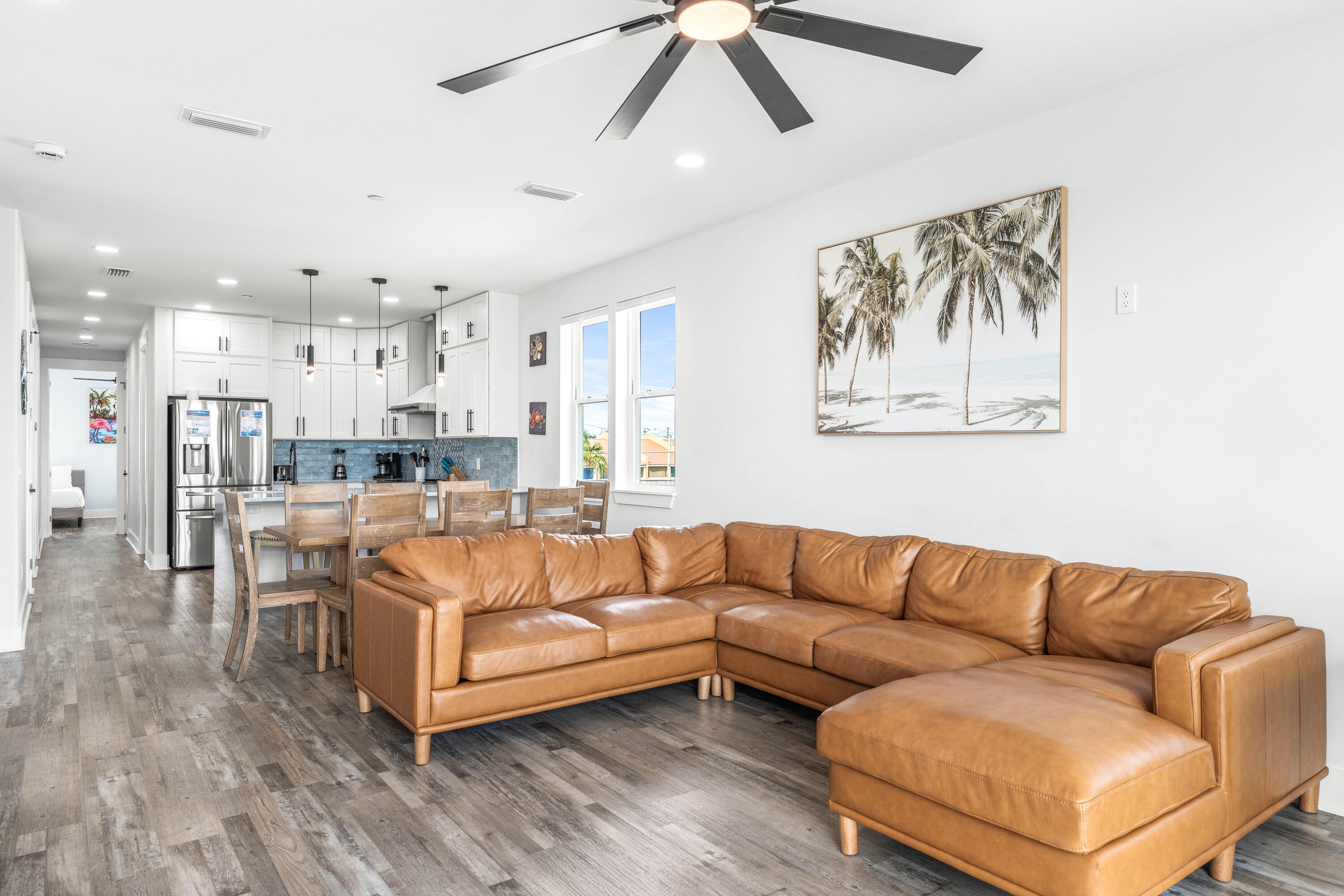 BAHAMA BEACH - Residential