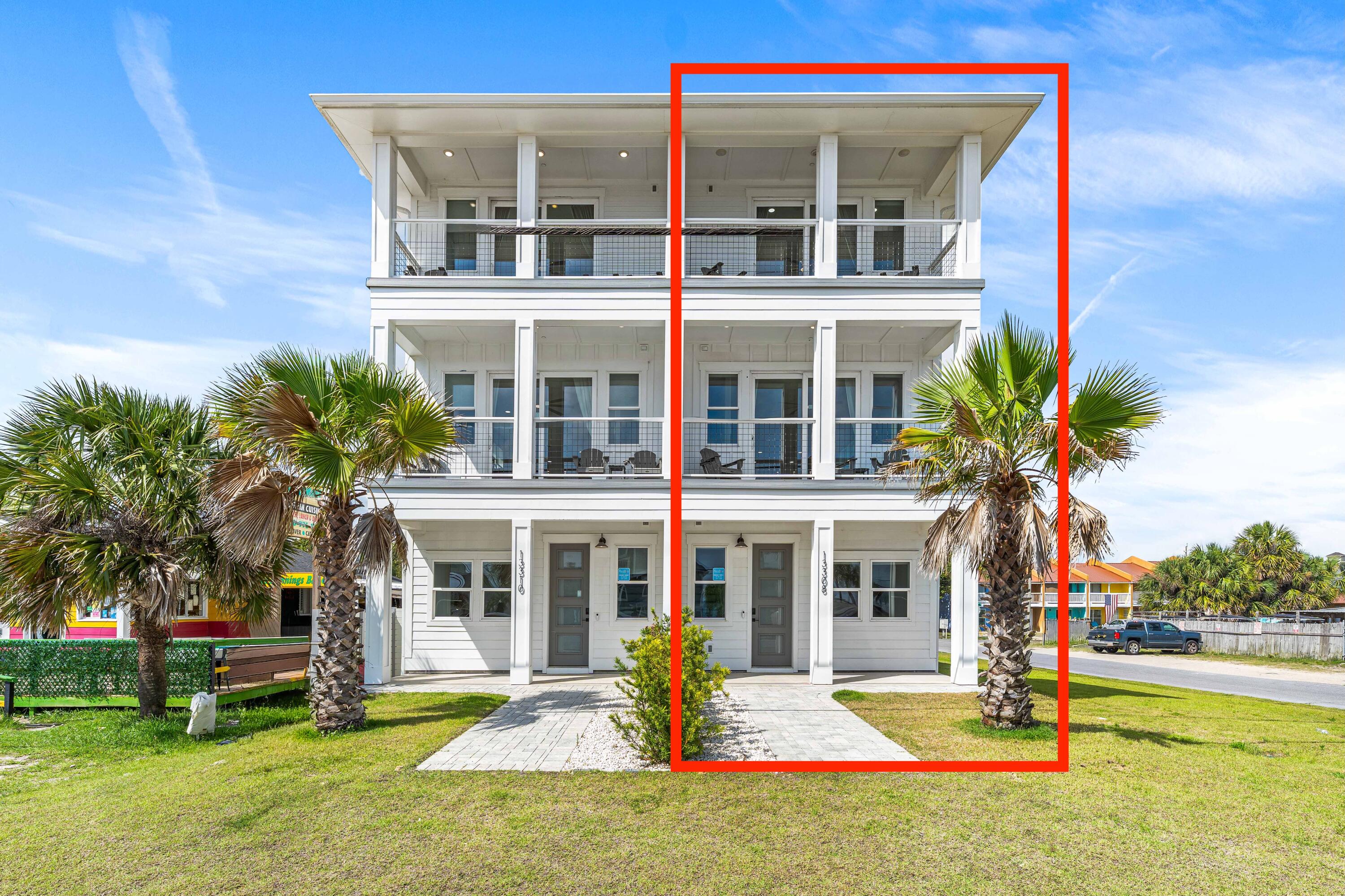 BAHAMA BEACH - Residential