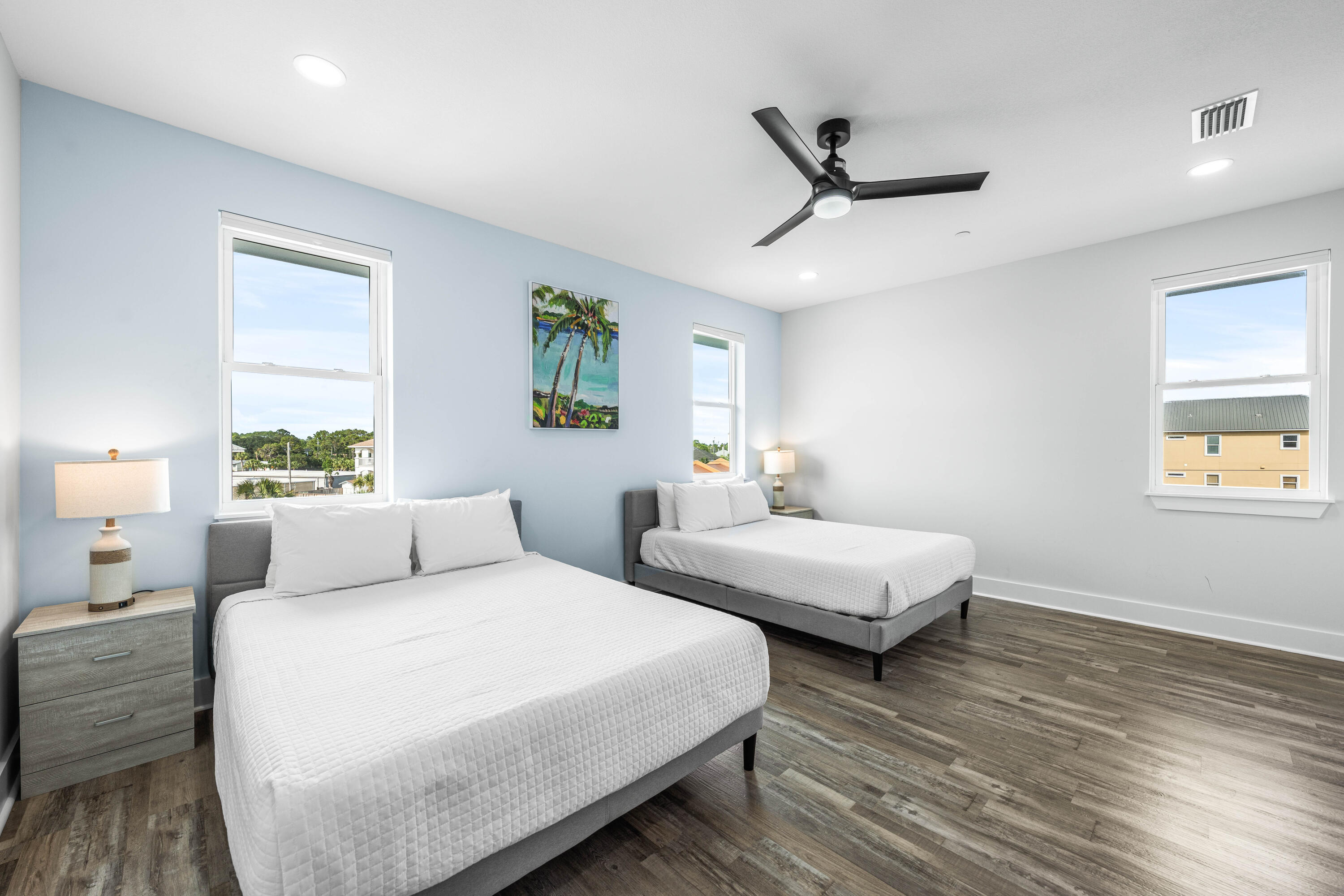 BAHAMA BEACH - Residential
