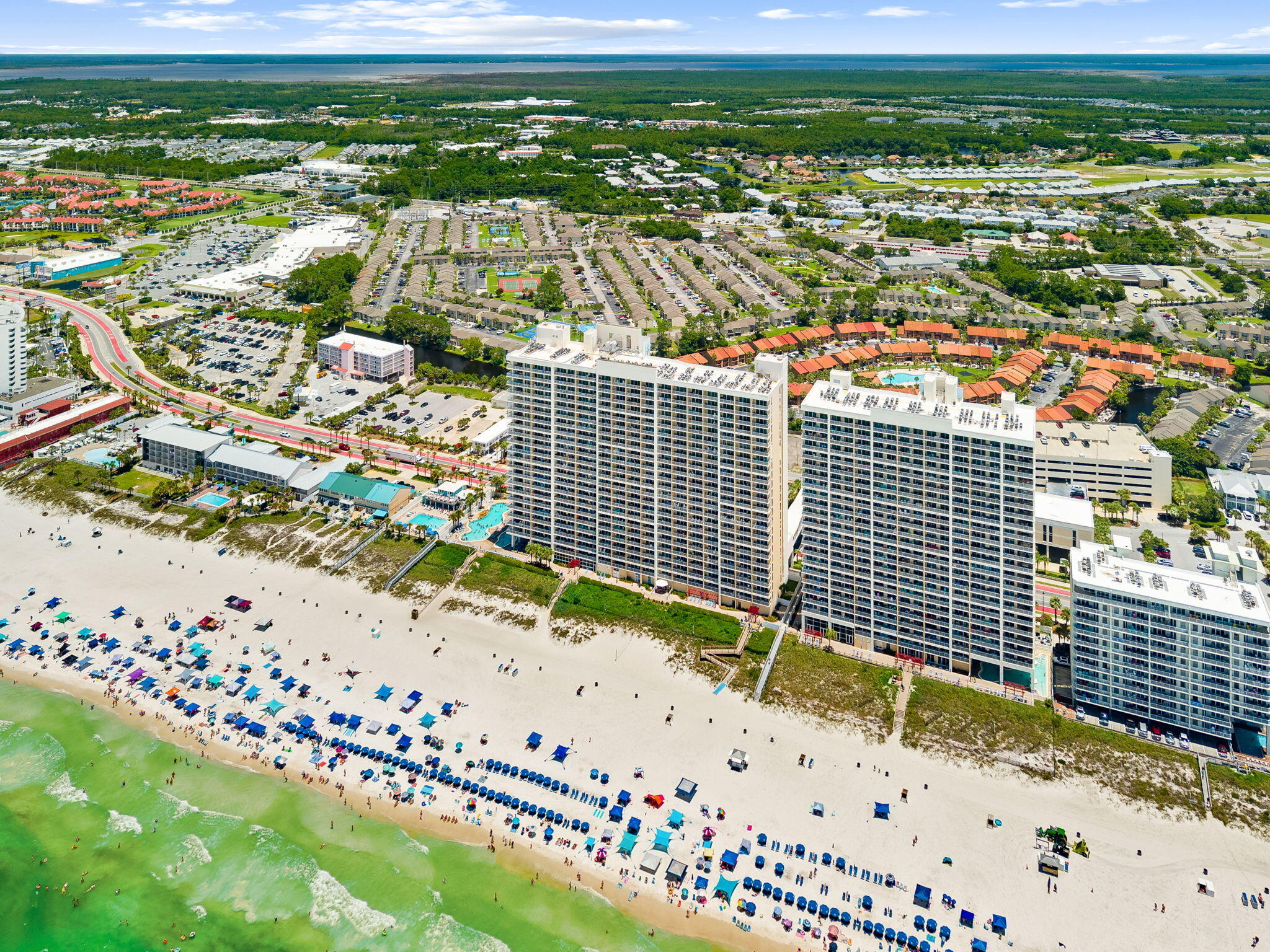 MAJESTIC BEACH TOWERS I - Residential