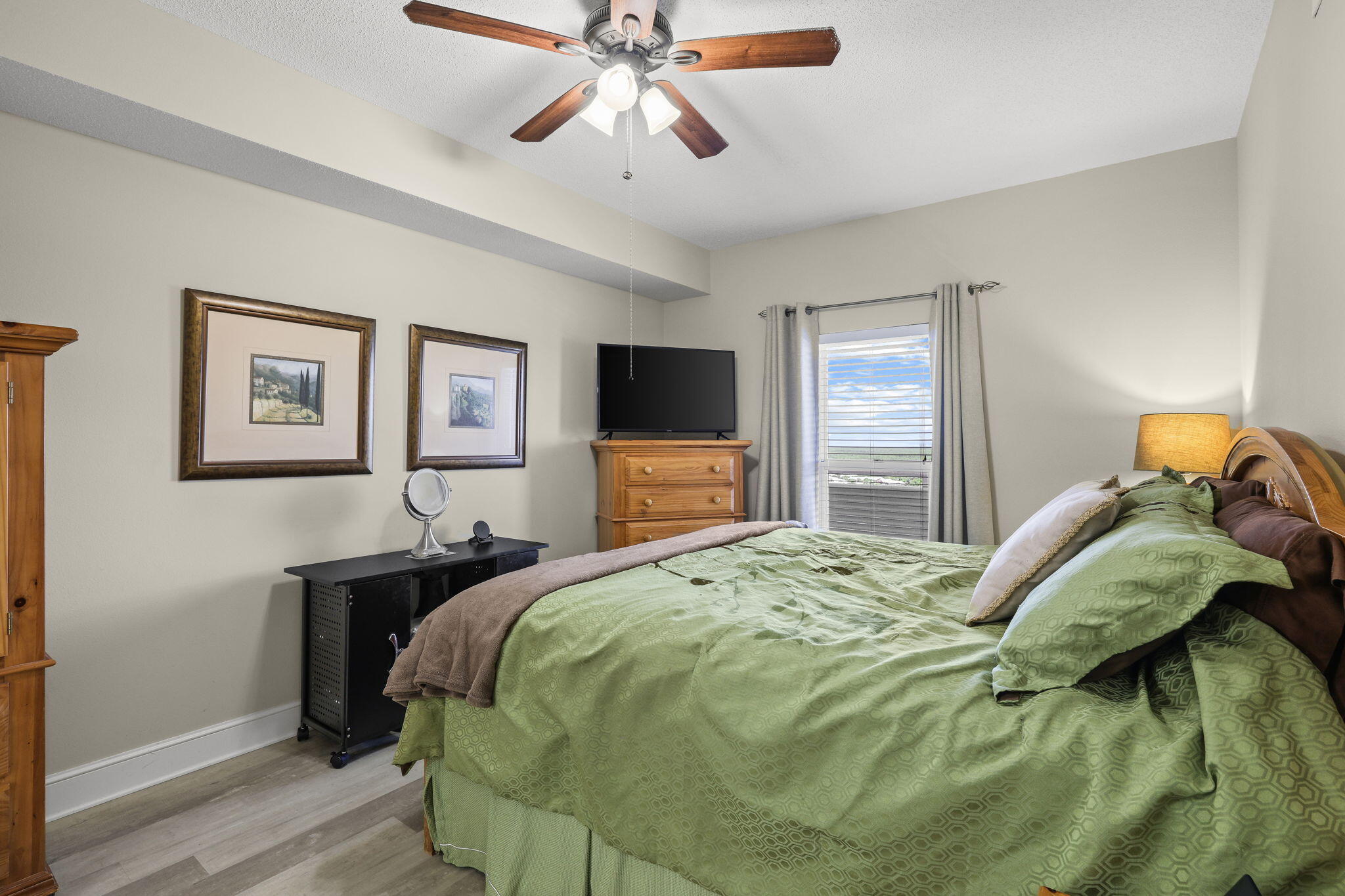 MAJESTIC BEACH TOWERS I - Residential