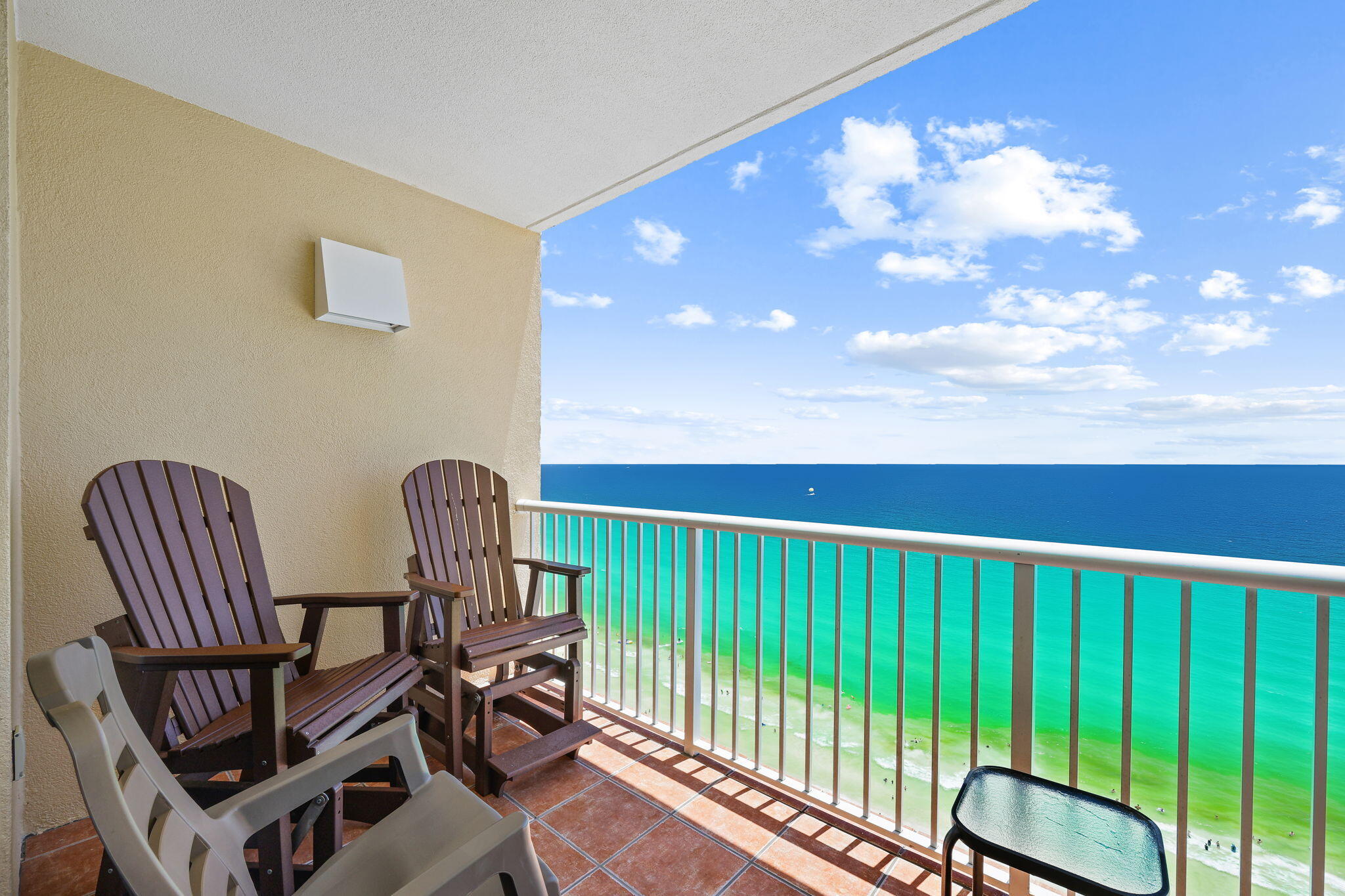 MAJESTIC BEACH TOWERS I - Residential
