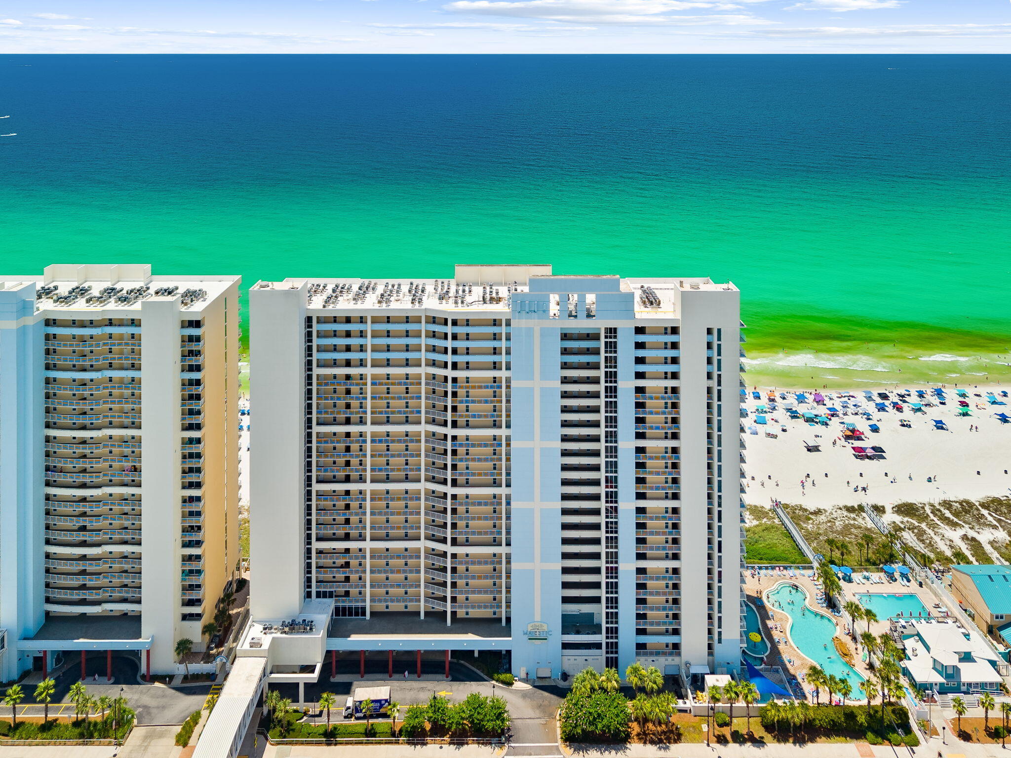 MAJESTIC BEACH TOWERS I - Residential