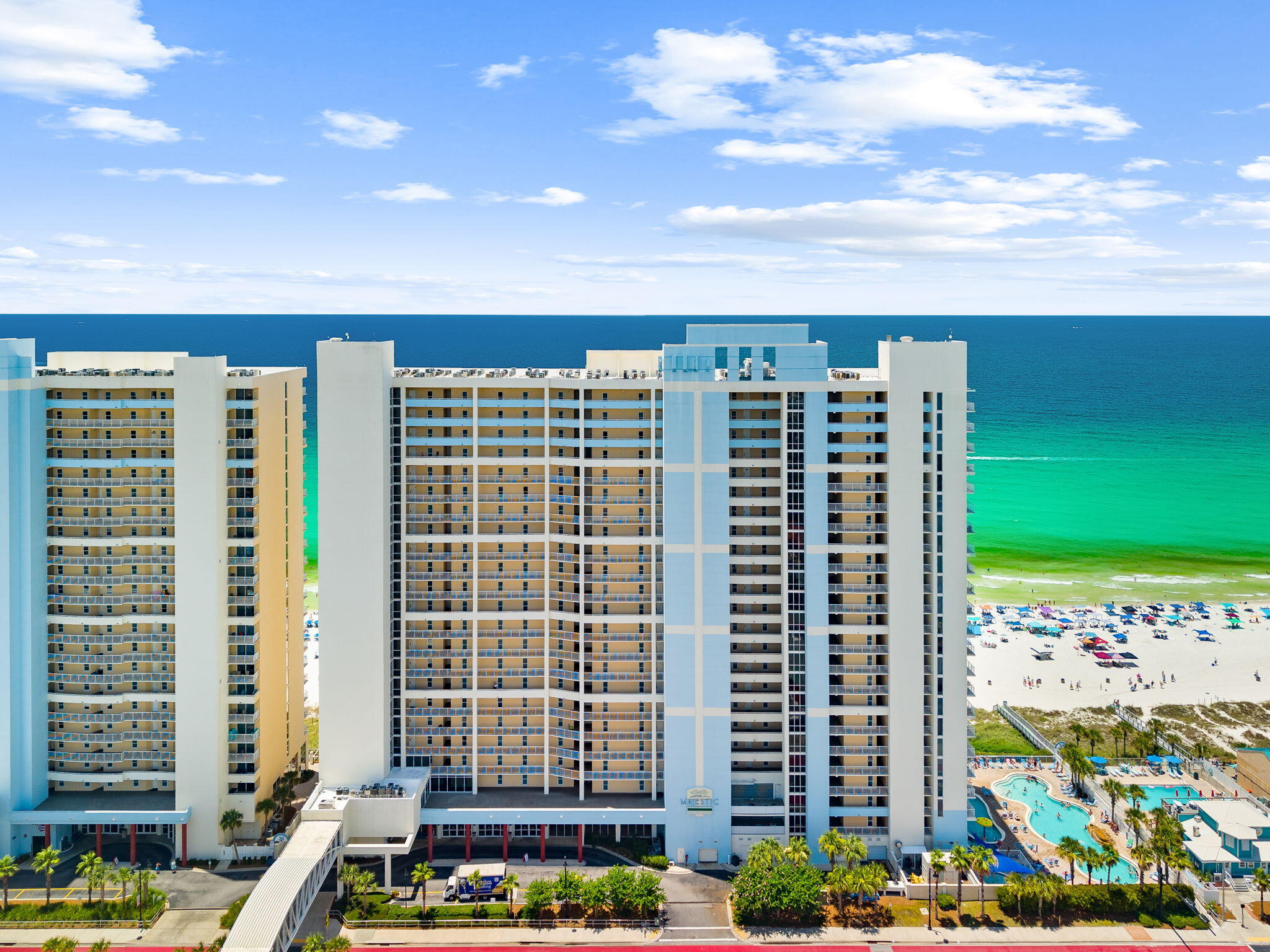 MAJESTIC BEACH TOWERS I - Residential