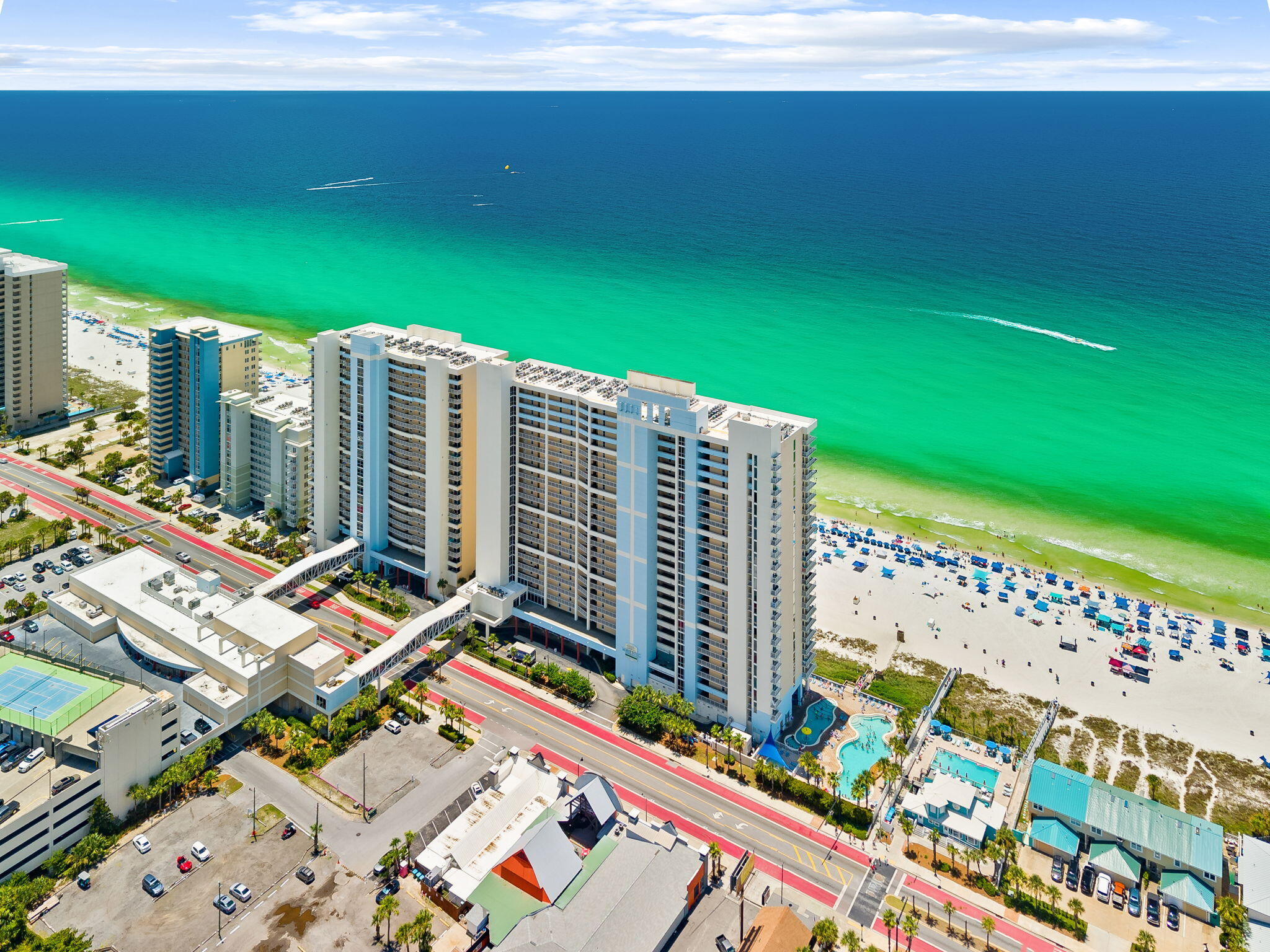 MAJESTIC BEACH TOWERS I - Residential