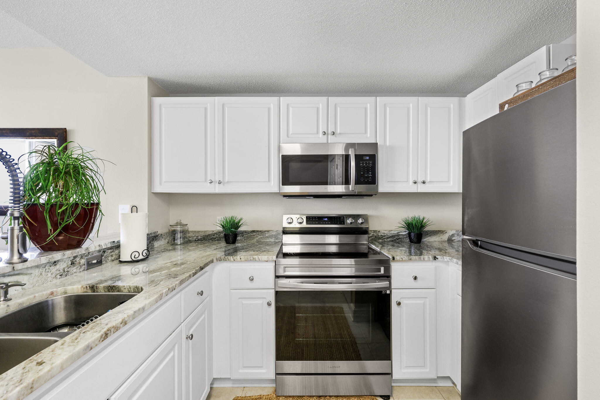 MAJESTIC BEACH TOWERS I - Residential