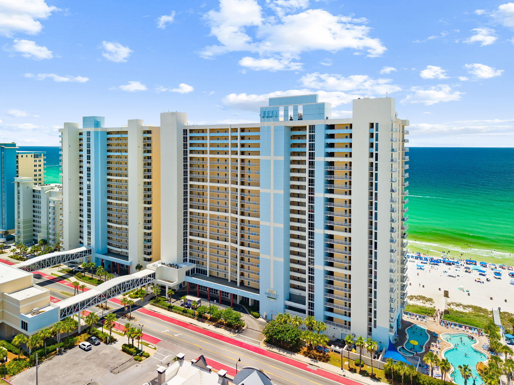 MAJESTIC BEACH TOWERS I - Residential