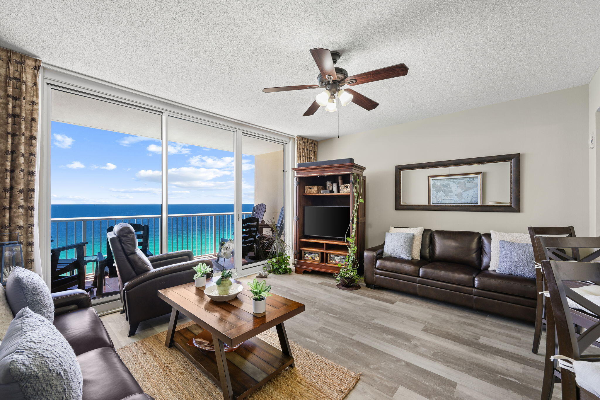 MAJESTIC BEACH TOWERS I - Residential