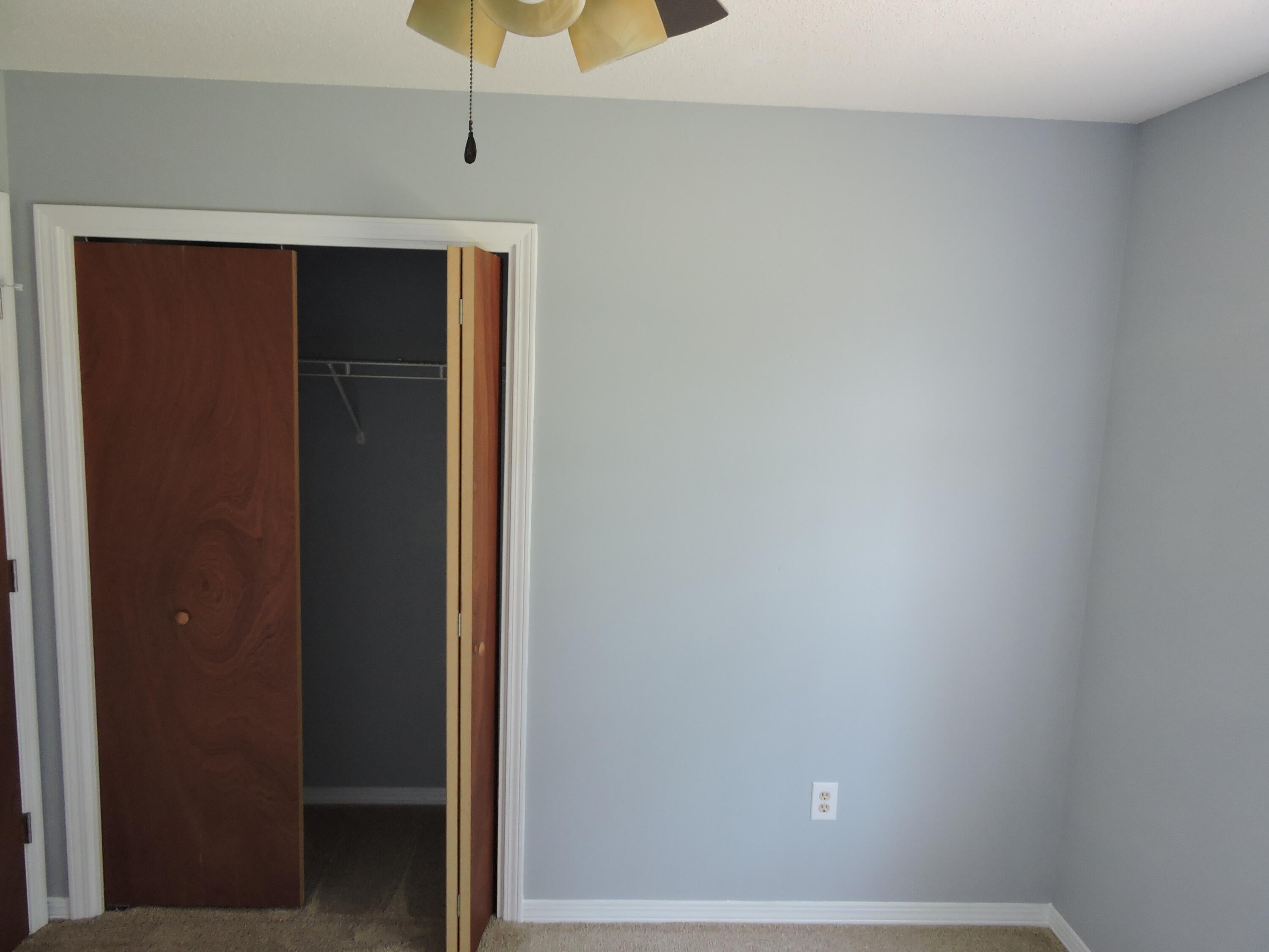 COUNTRYVIEW ESTATES 1ST ADDN - Residential Lease