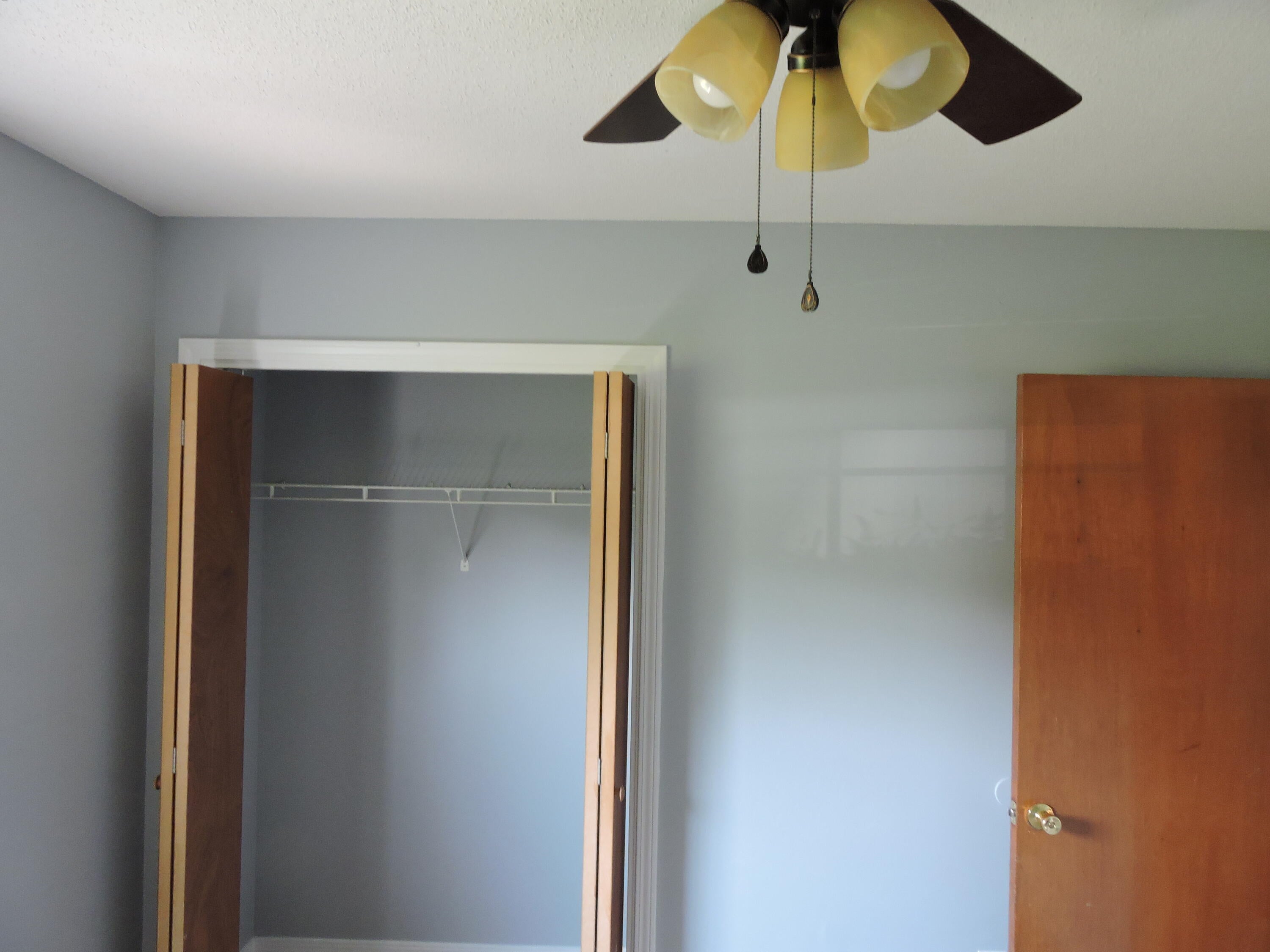 COUNTRYVIEW ESTATES 1ST ADDN - Residential Lease
