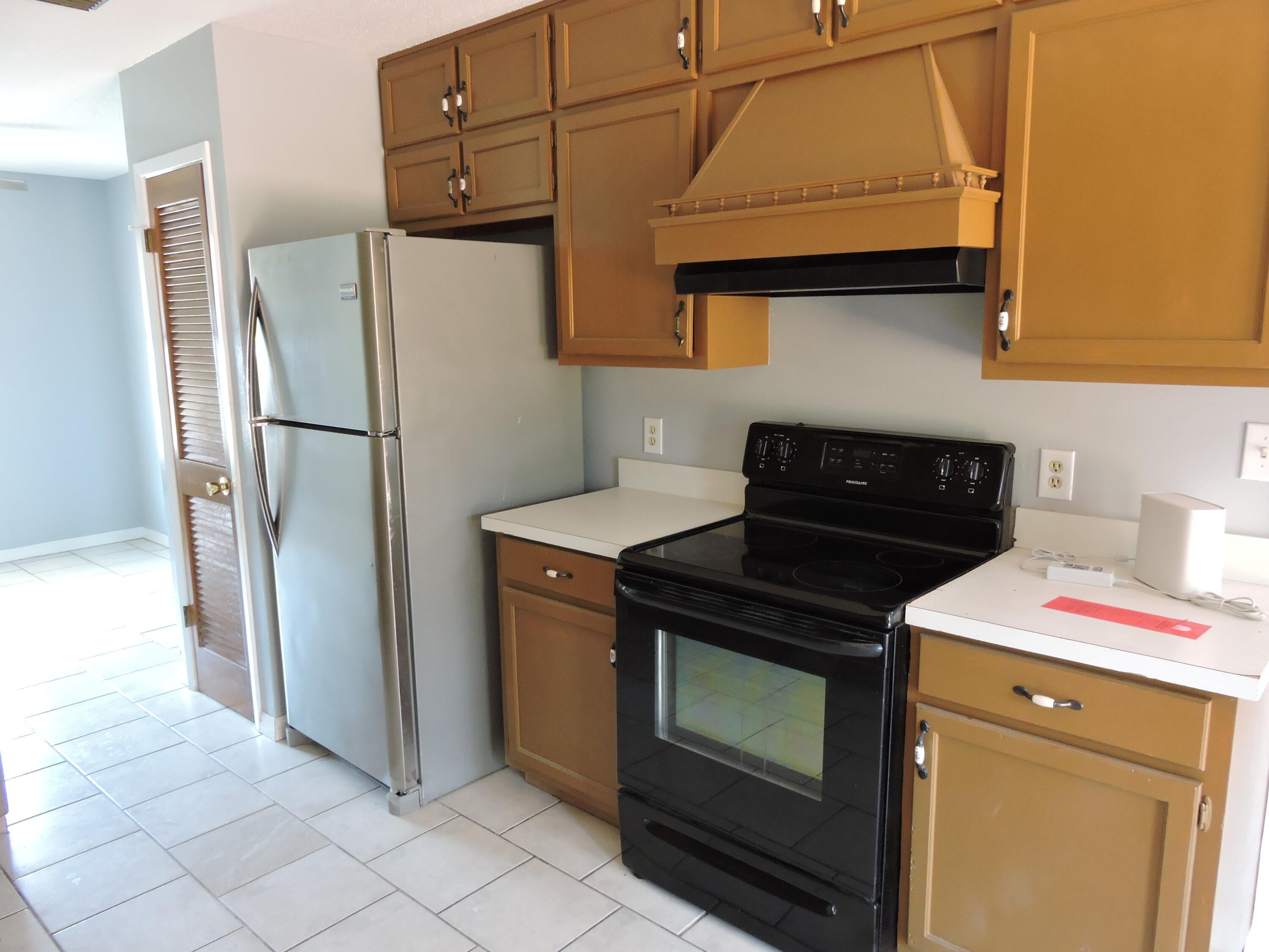 COUNTRYVIEW ESTATES 1ST ADDN - Residential Lease