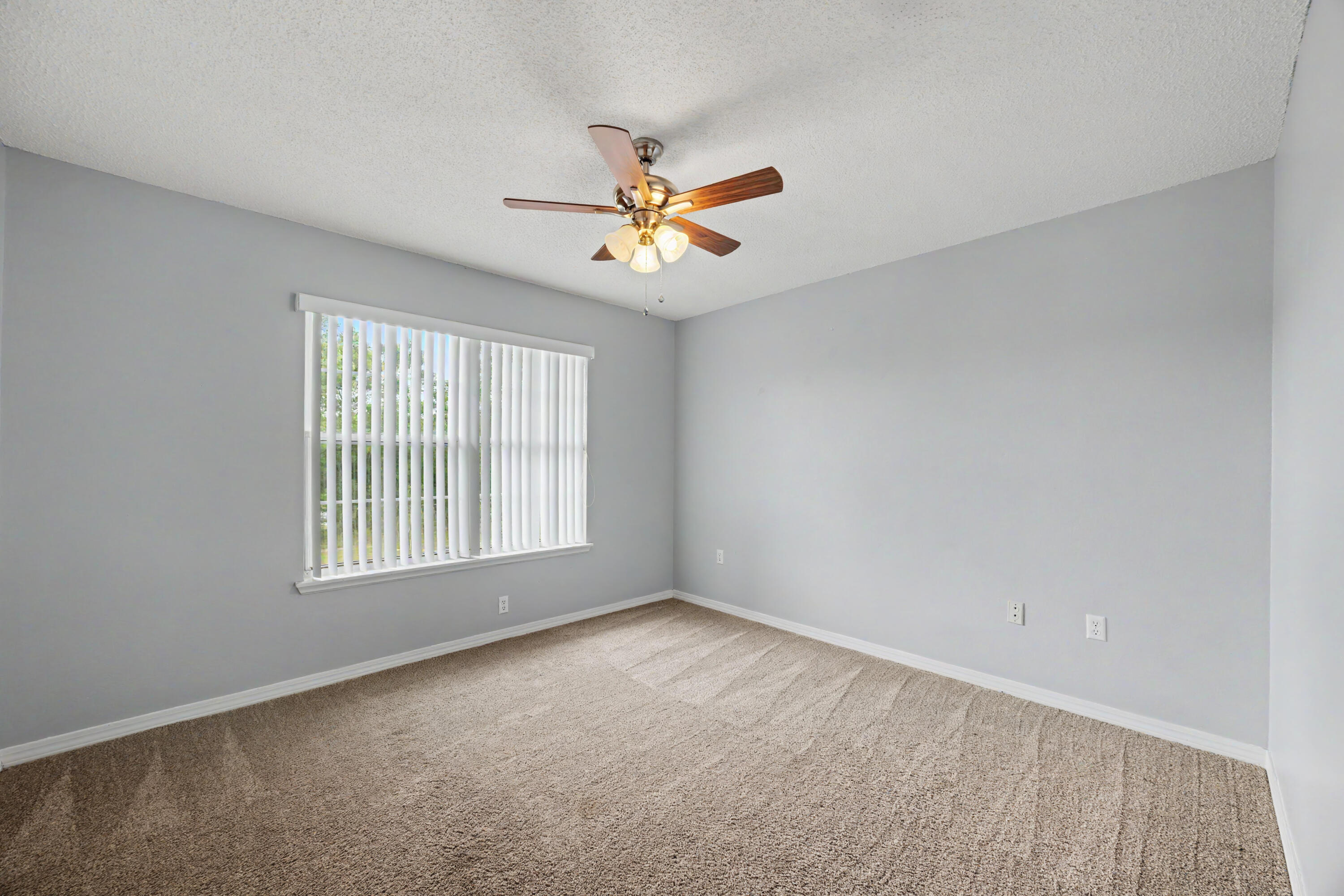 NORTH SUPERGROUP (221000.00) - Residential