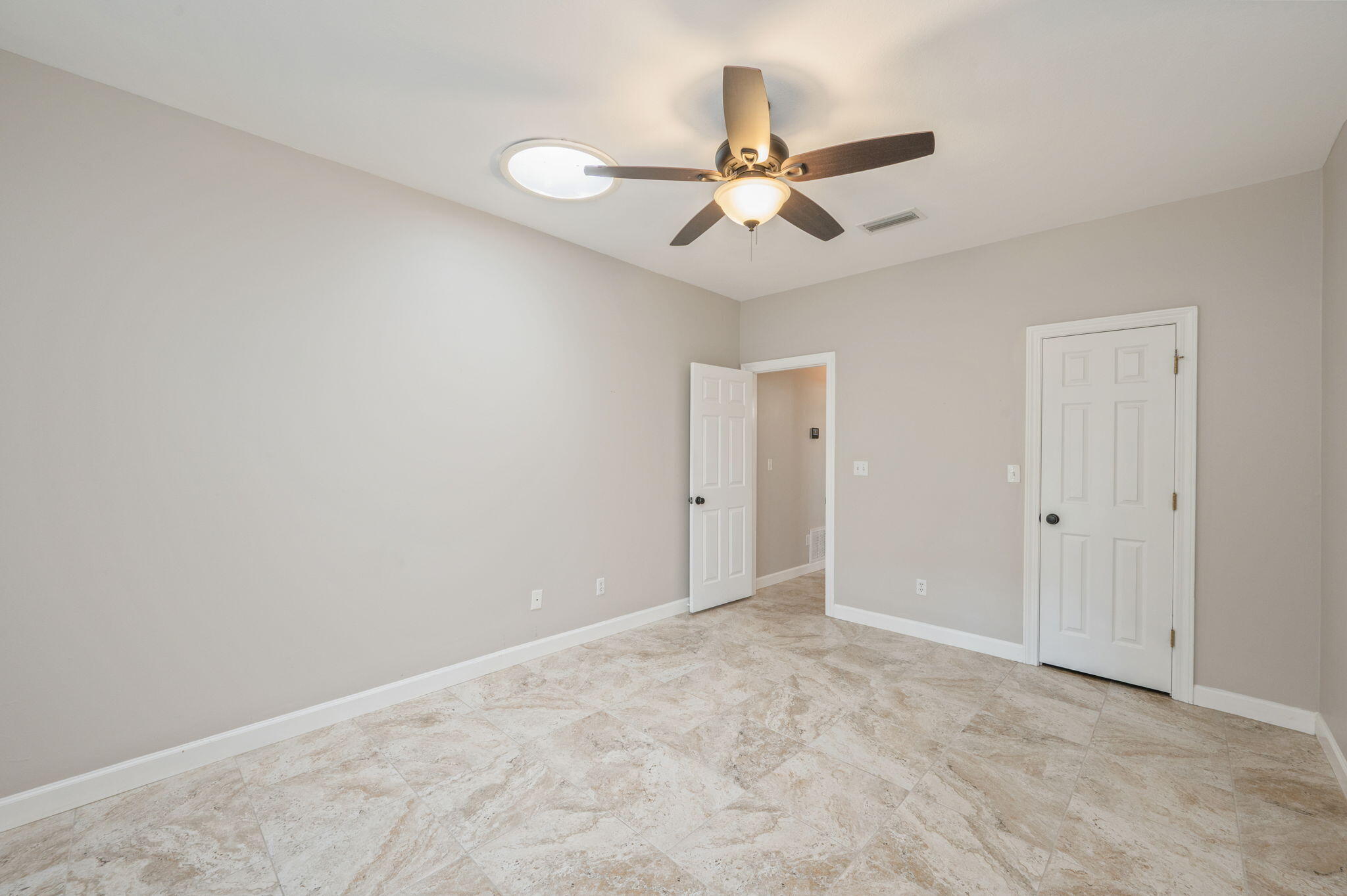 LAKE POINTE - Residential