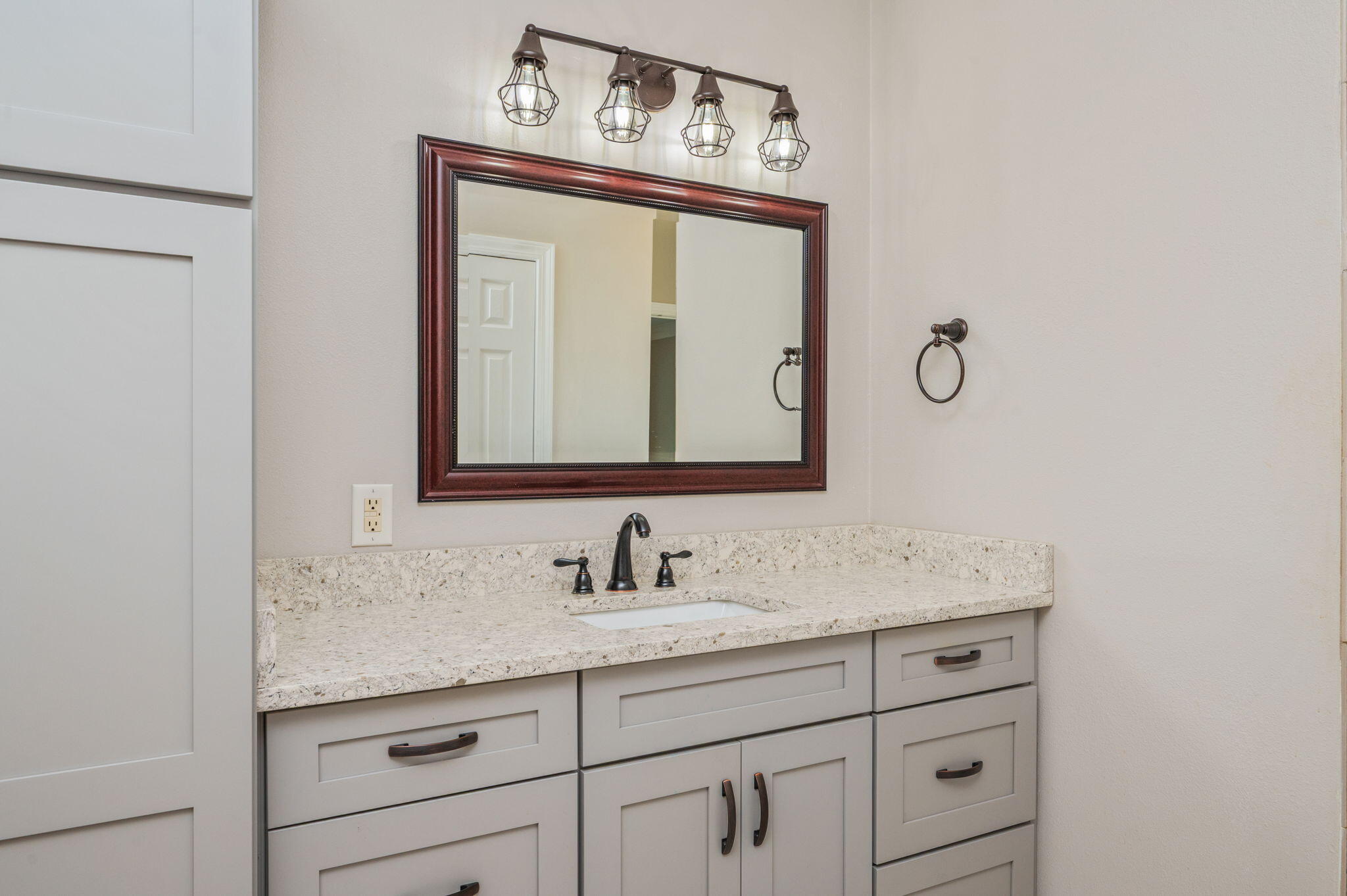 LAKE POINTE - Residential