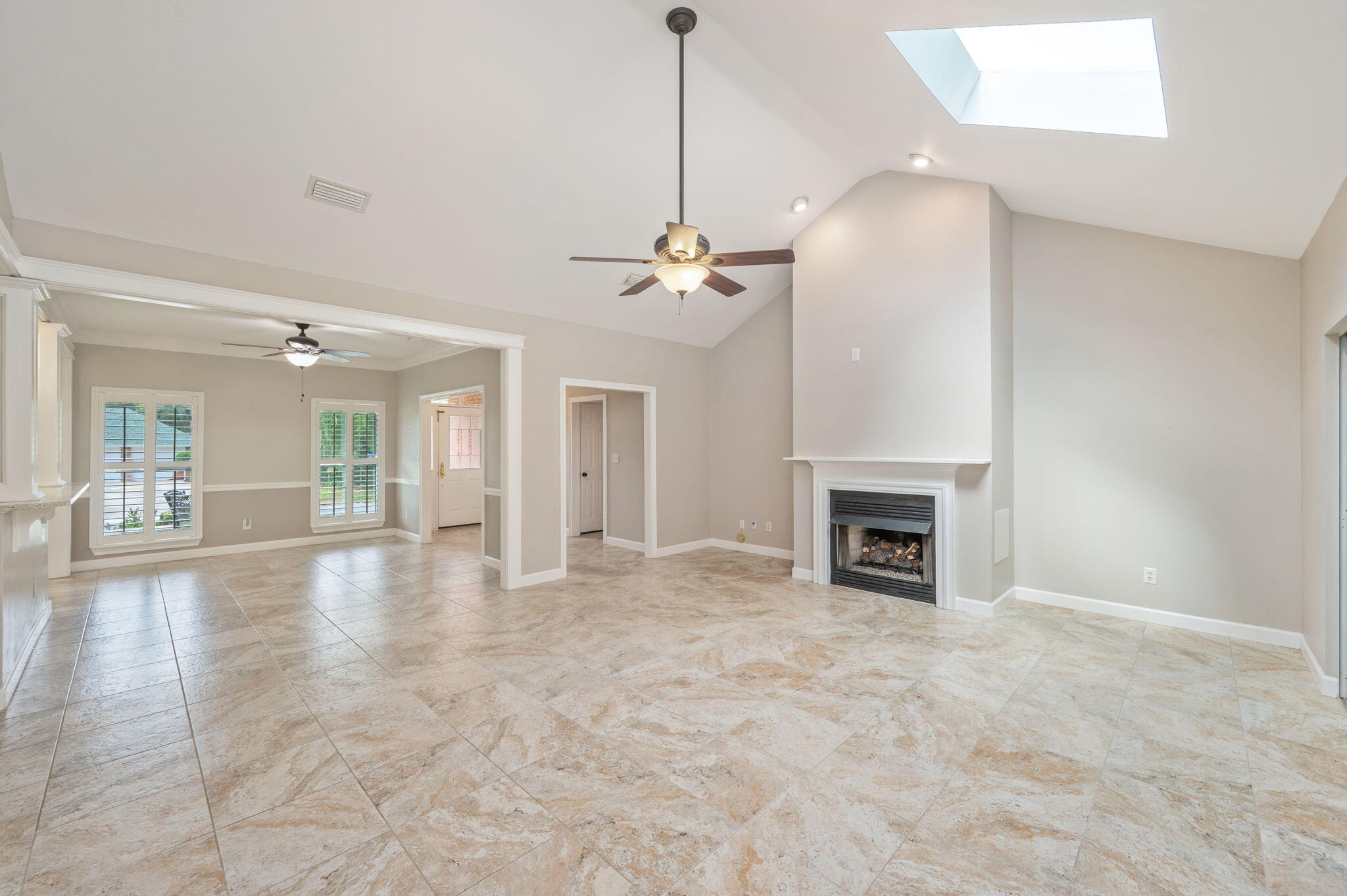 LAKE POINTE - Residential