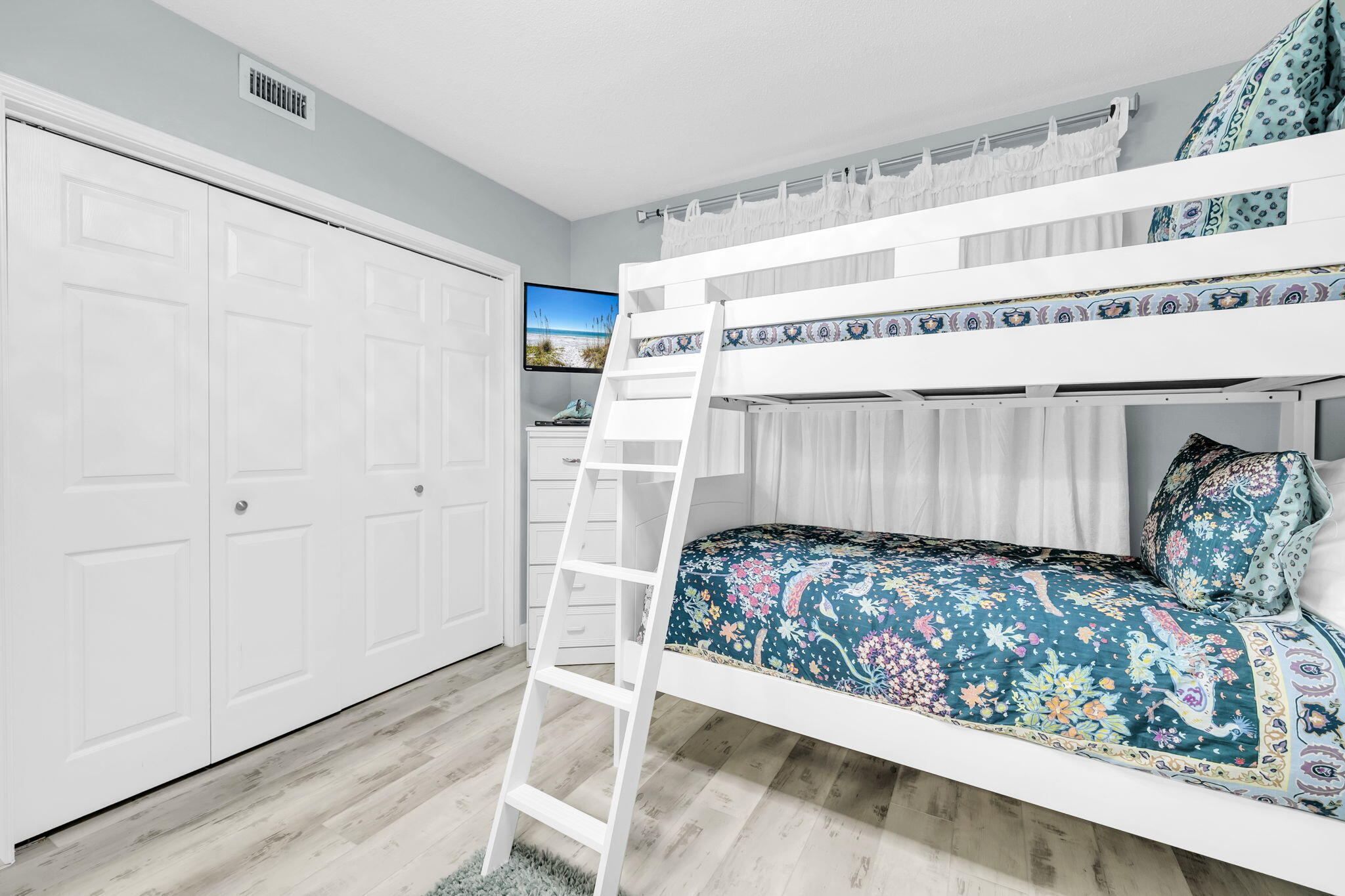 The Palms, a Condominium - Residential