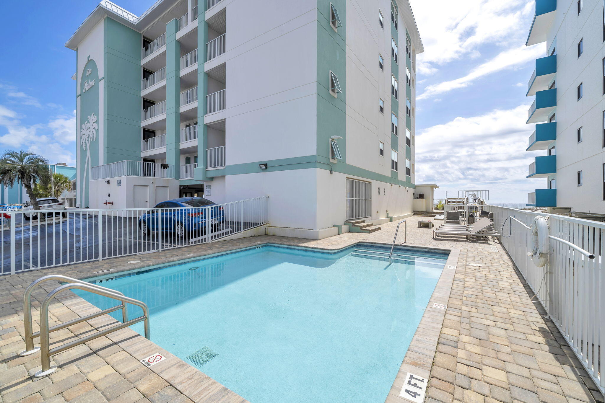 The Palms, a Condominium - Residential