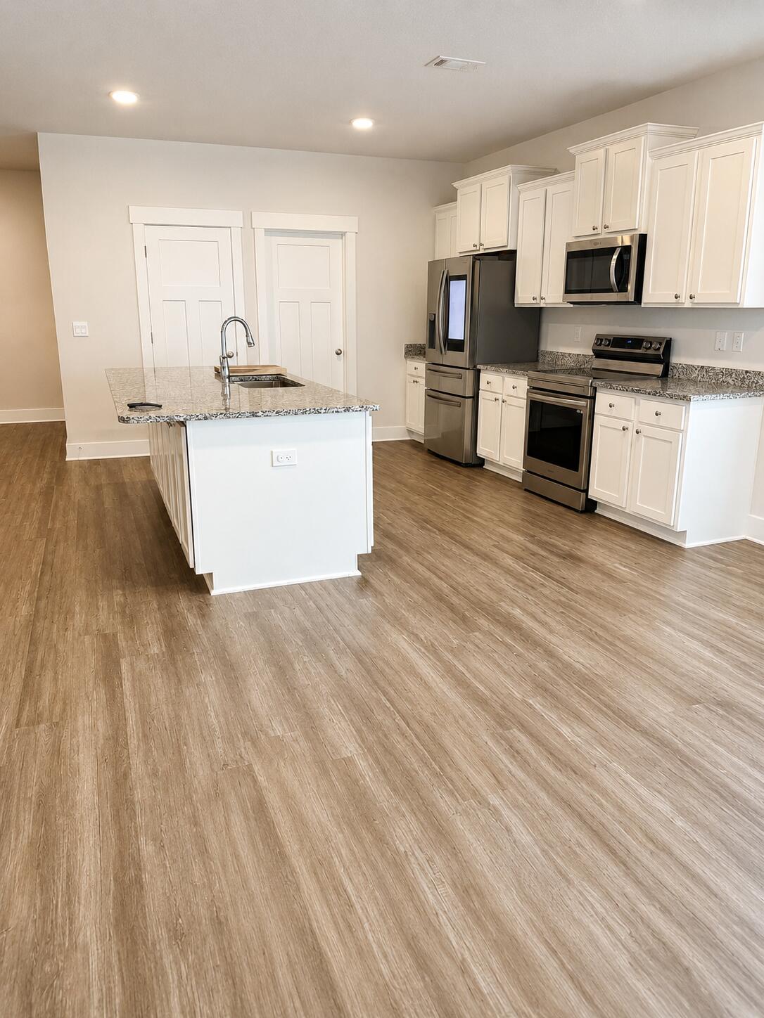 SHOAL RIVER LANDING PHASE 2A - Residential Lease
