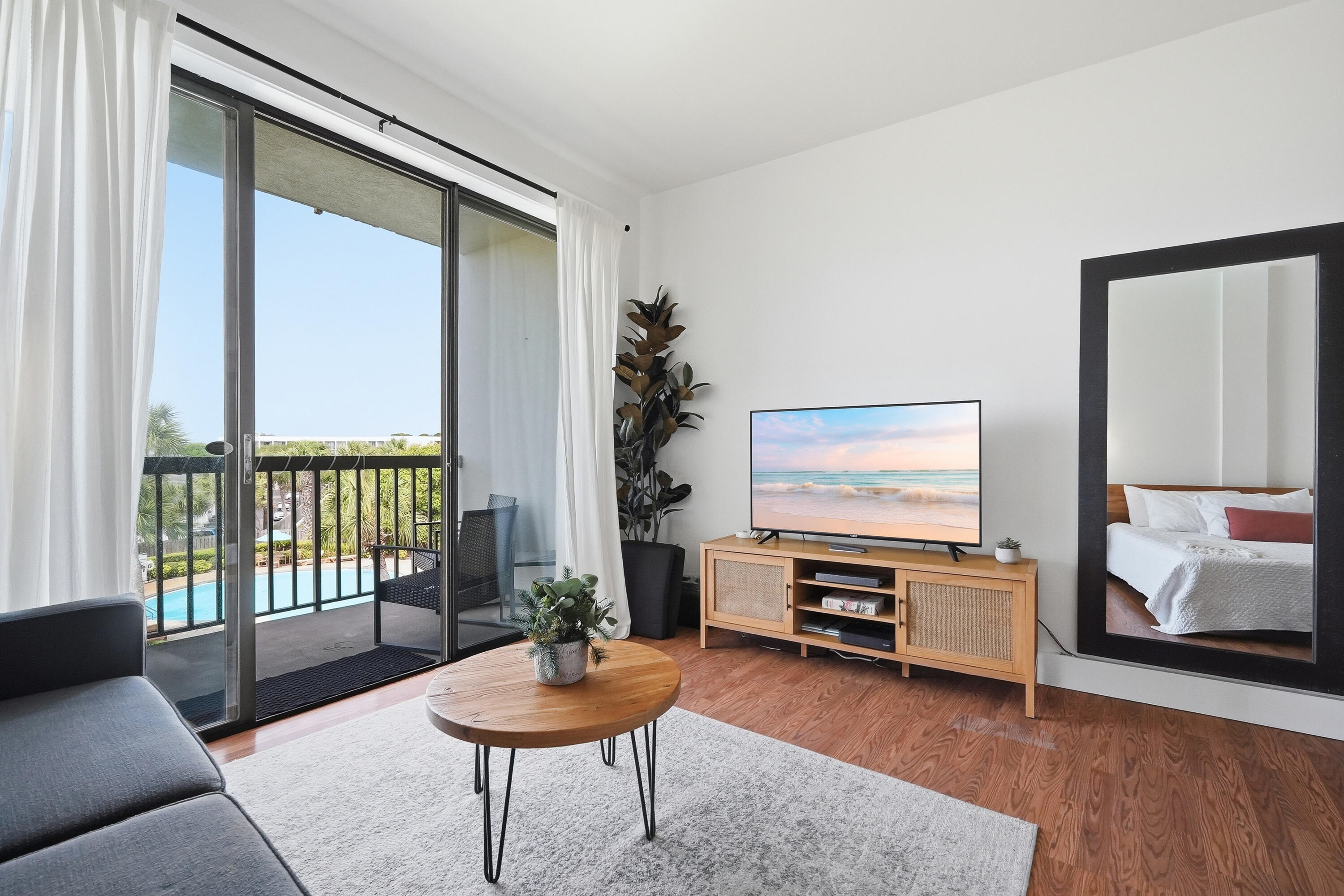 PIRATES BAY PH 1 - Residential