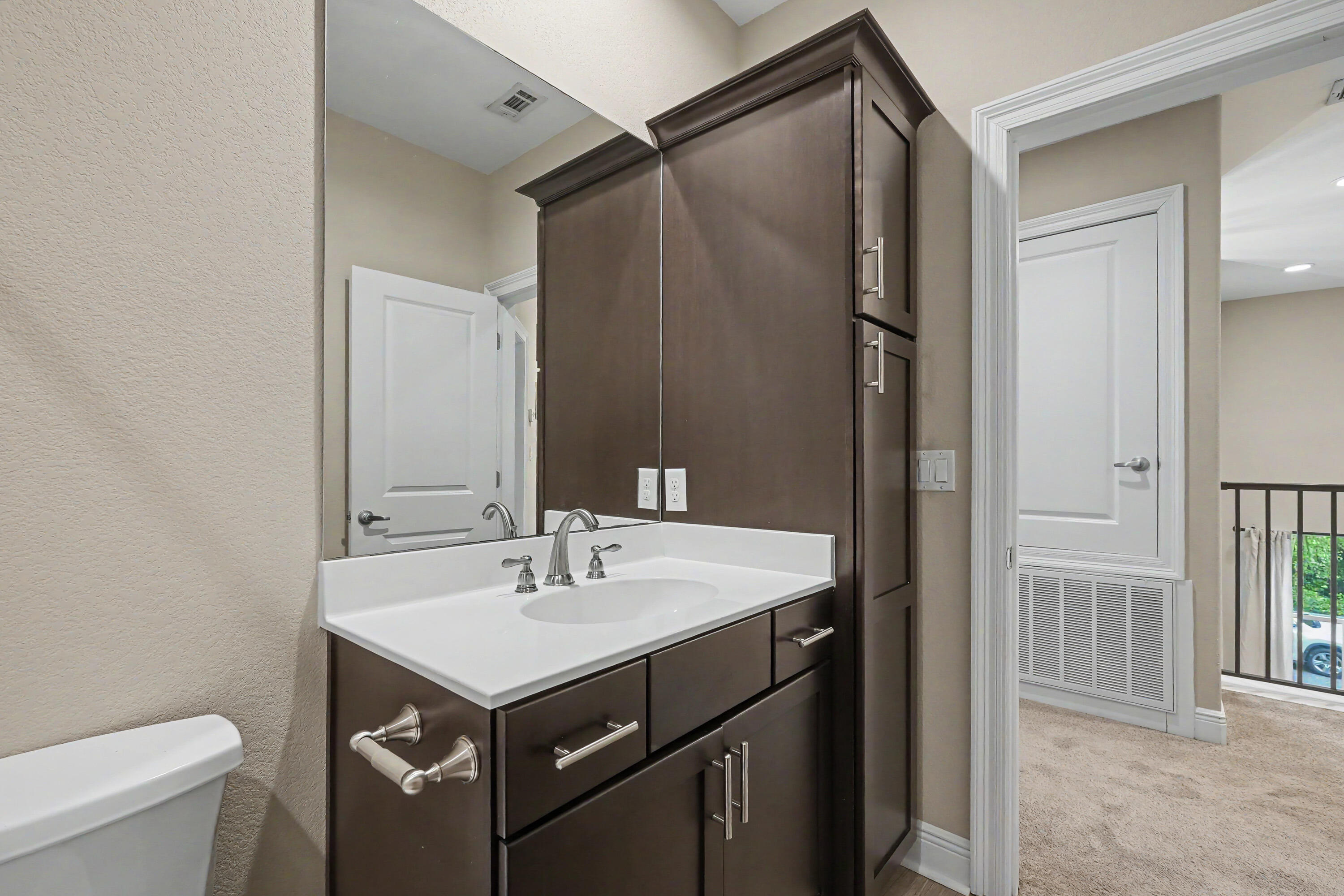 SOUNDVIEW - Residential Lease