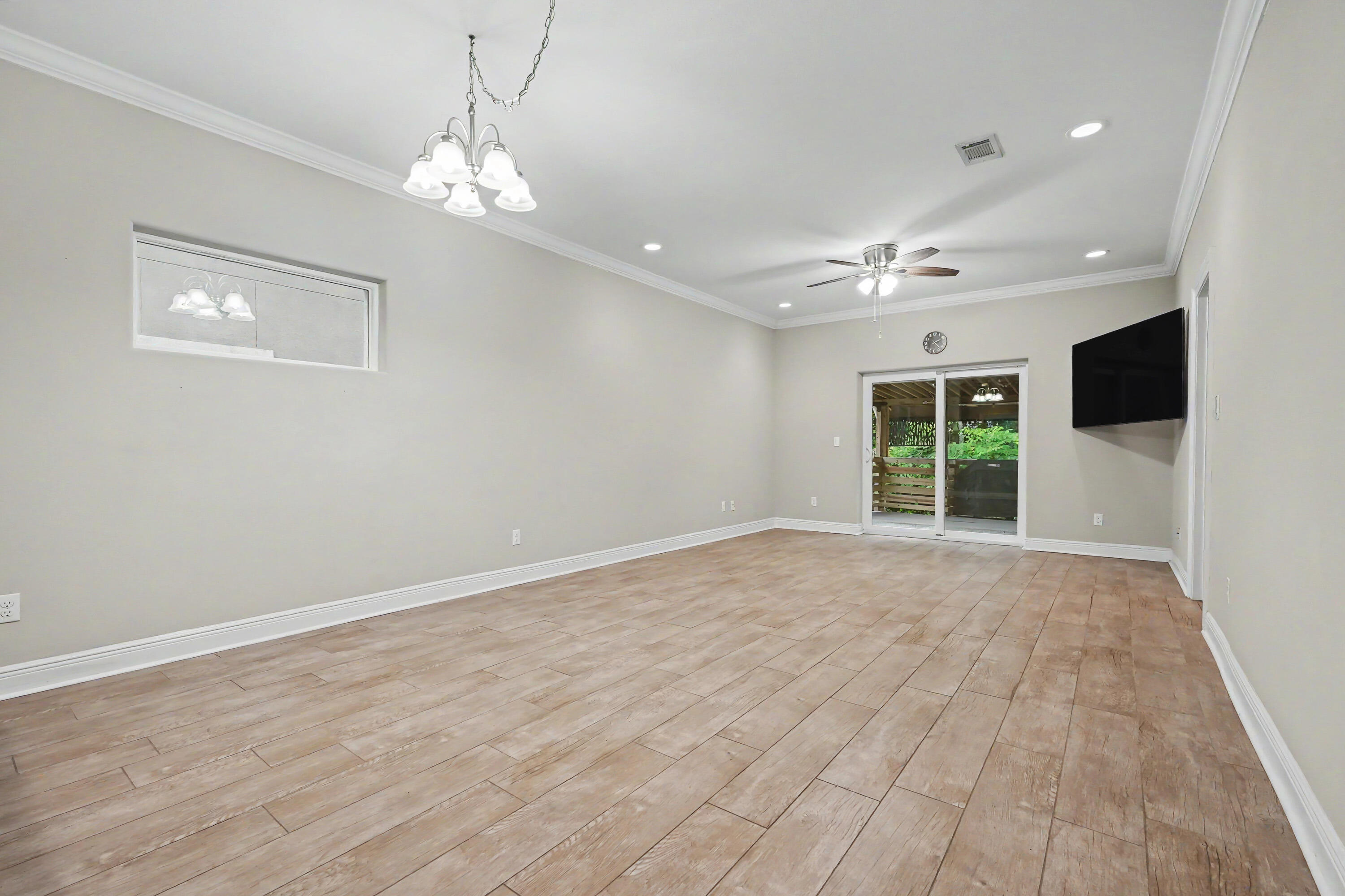 SOUNDVIEW - Residential Lease