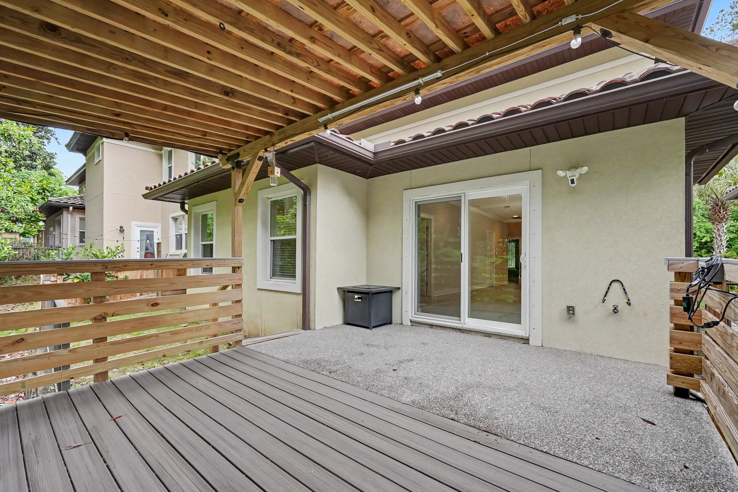 SOUNDVIEW - Residential Lease
