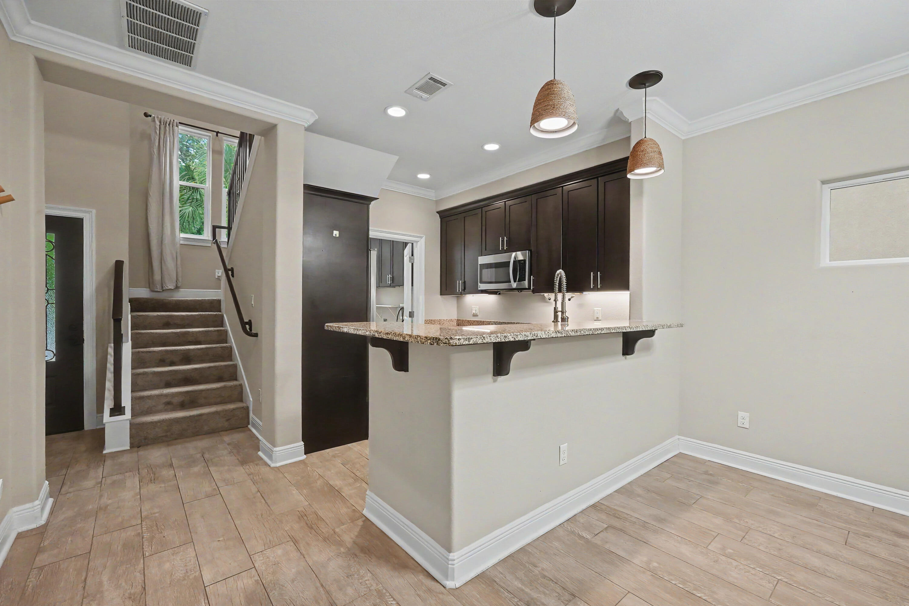 SOUNDVIEW - Residential Lease