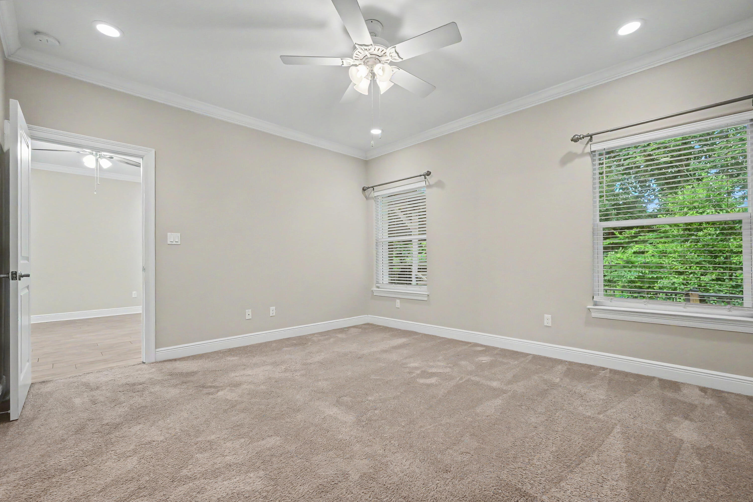 SOUNDVIEW - Residential Lease