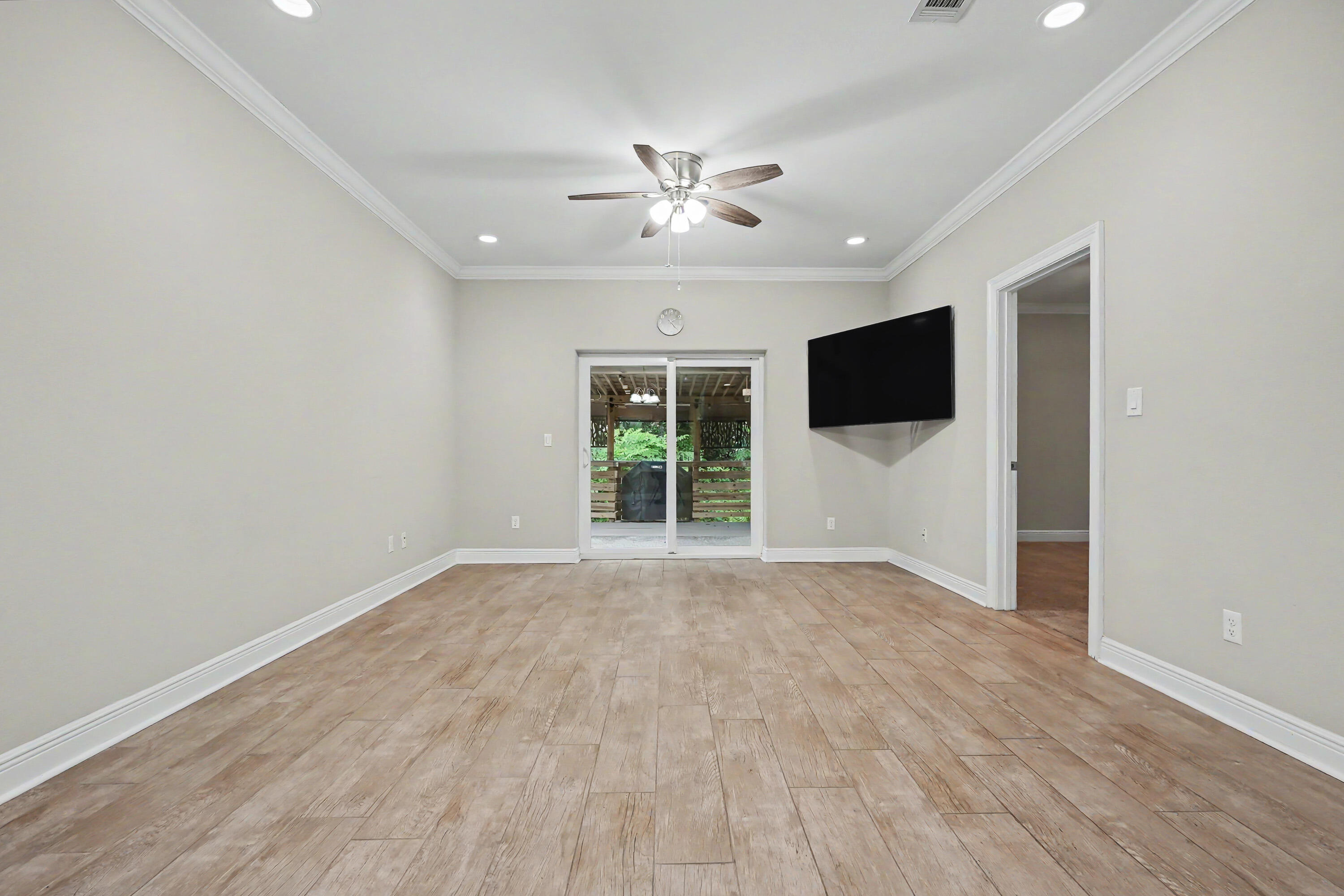 SOUNDVIEW - Residential Lease