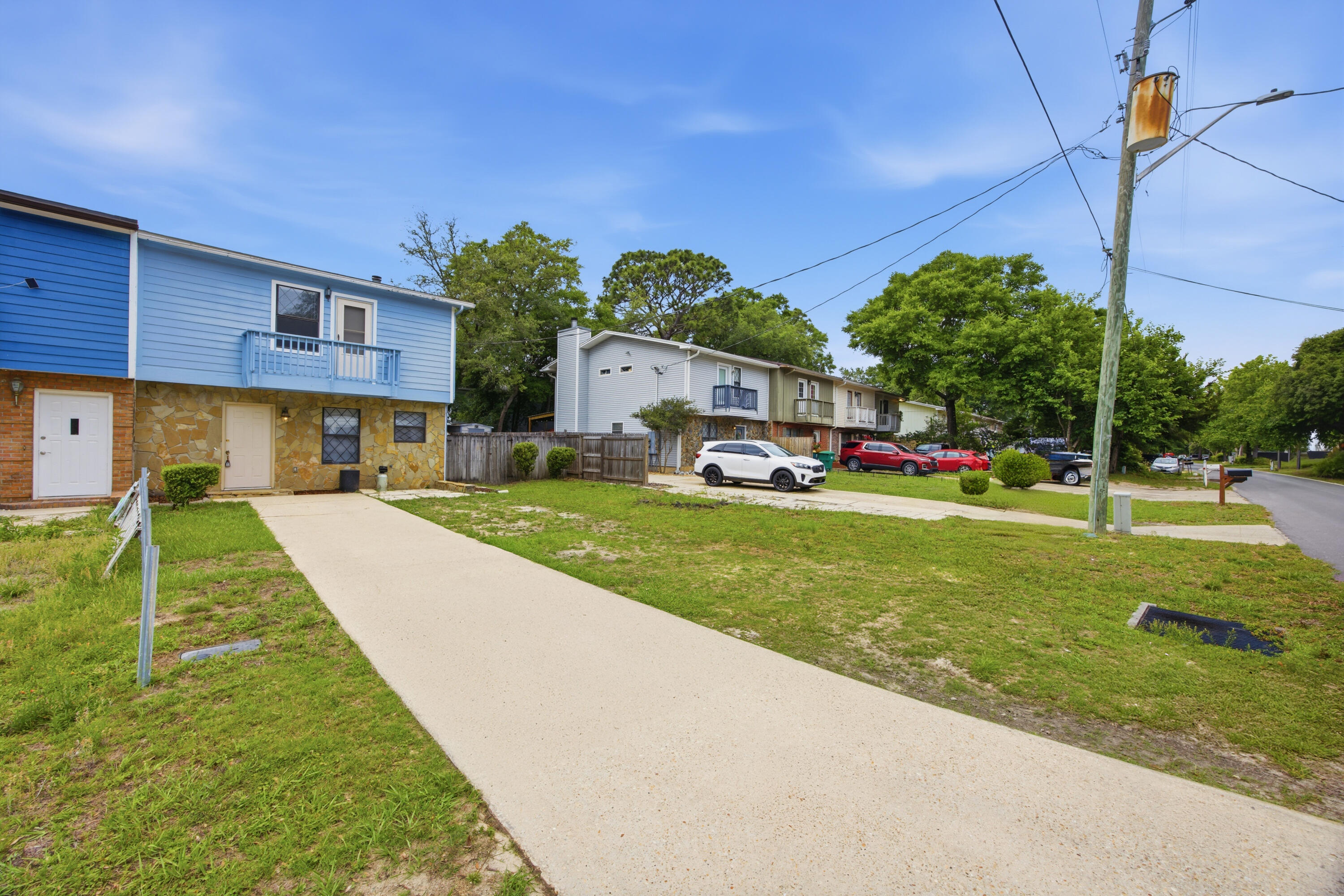 SHANGRA WOODS - Residential