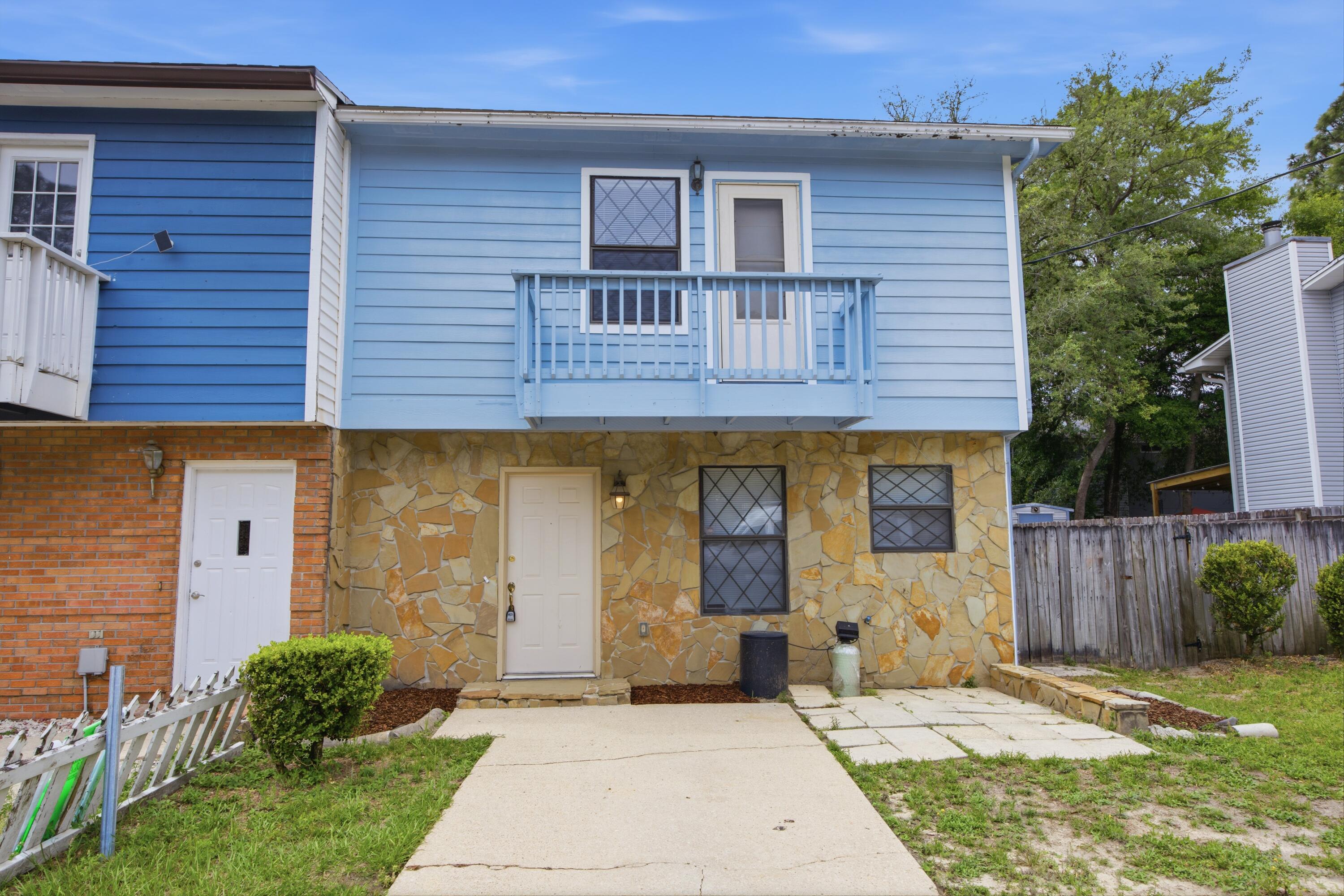 SHANGRA WOODS - Residential