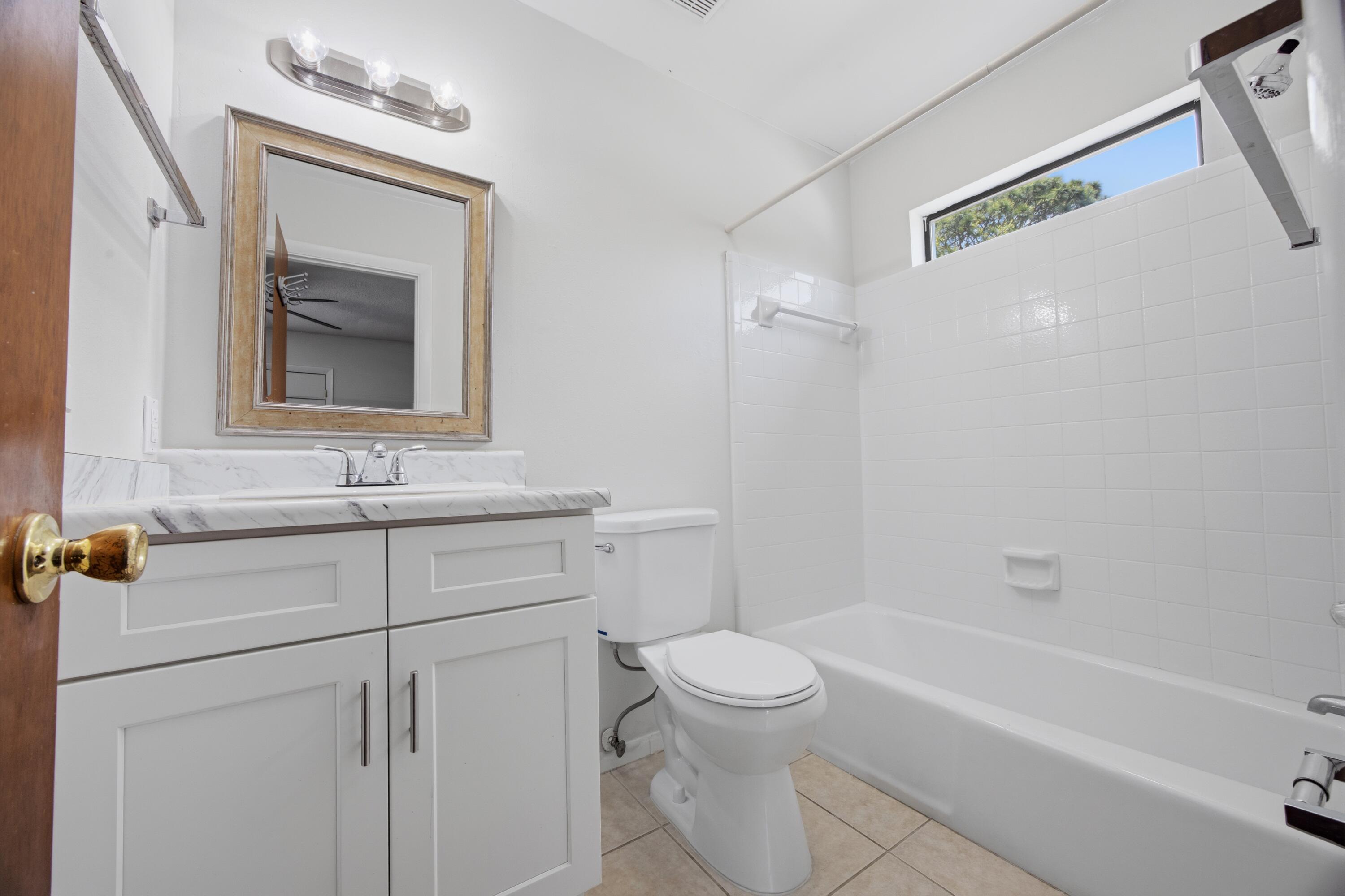 SHANGRA WOODS - Residential