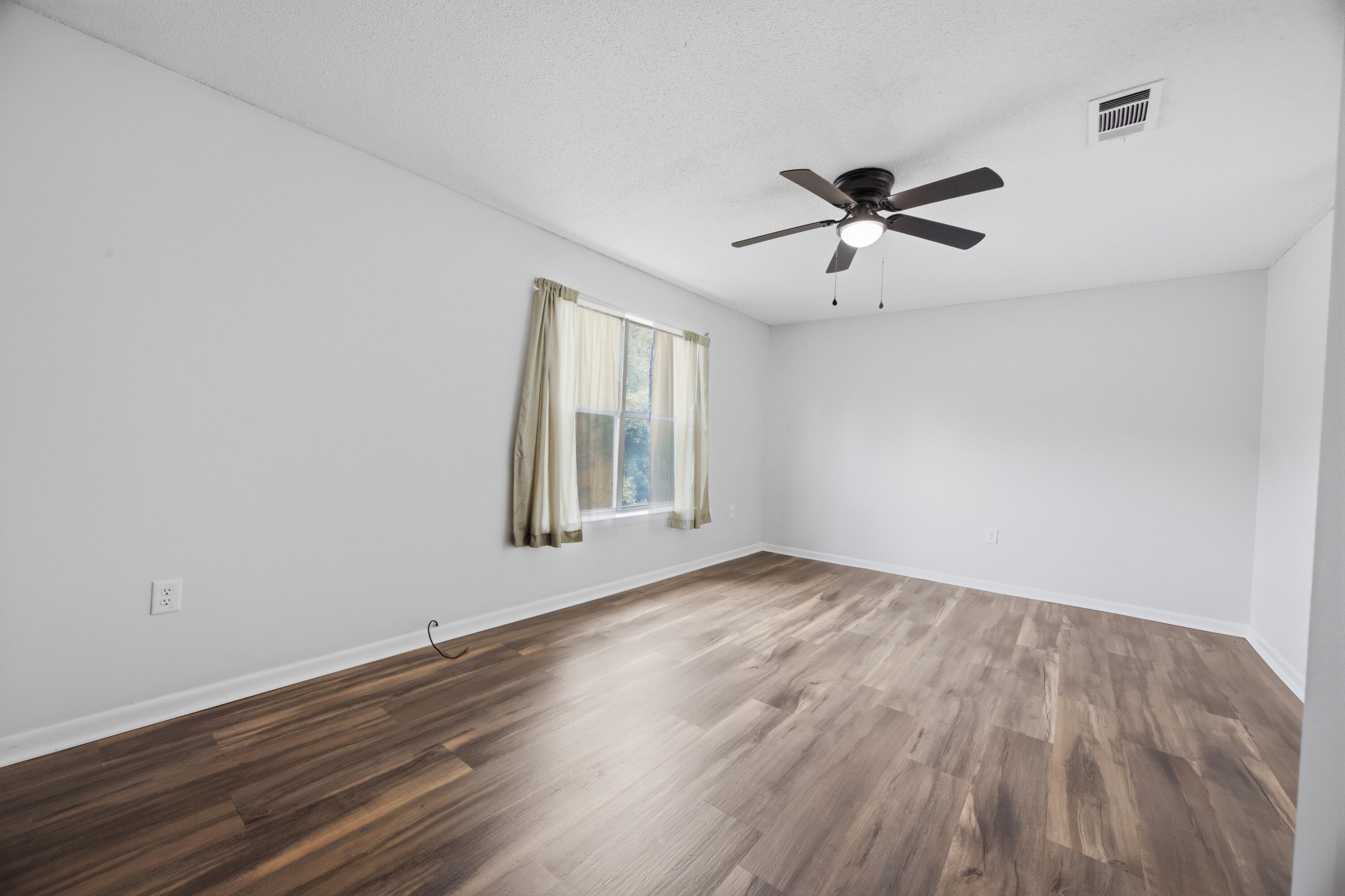 SHANGRA WOODS - Residential