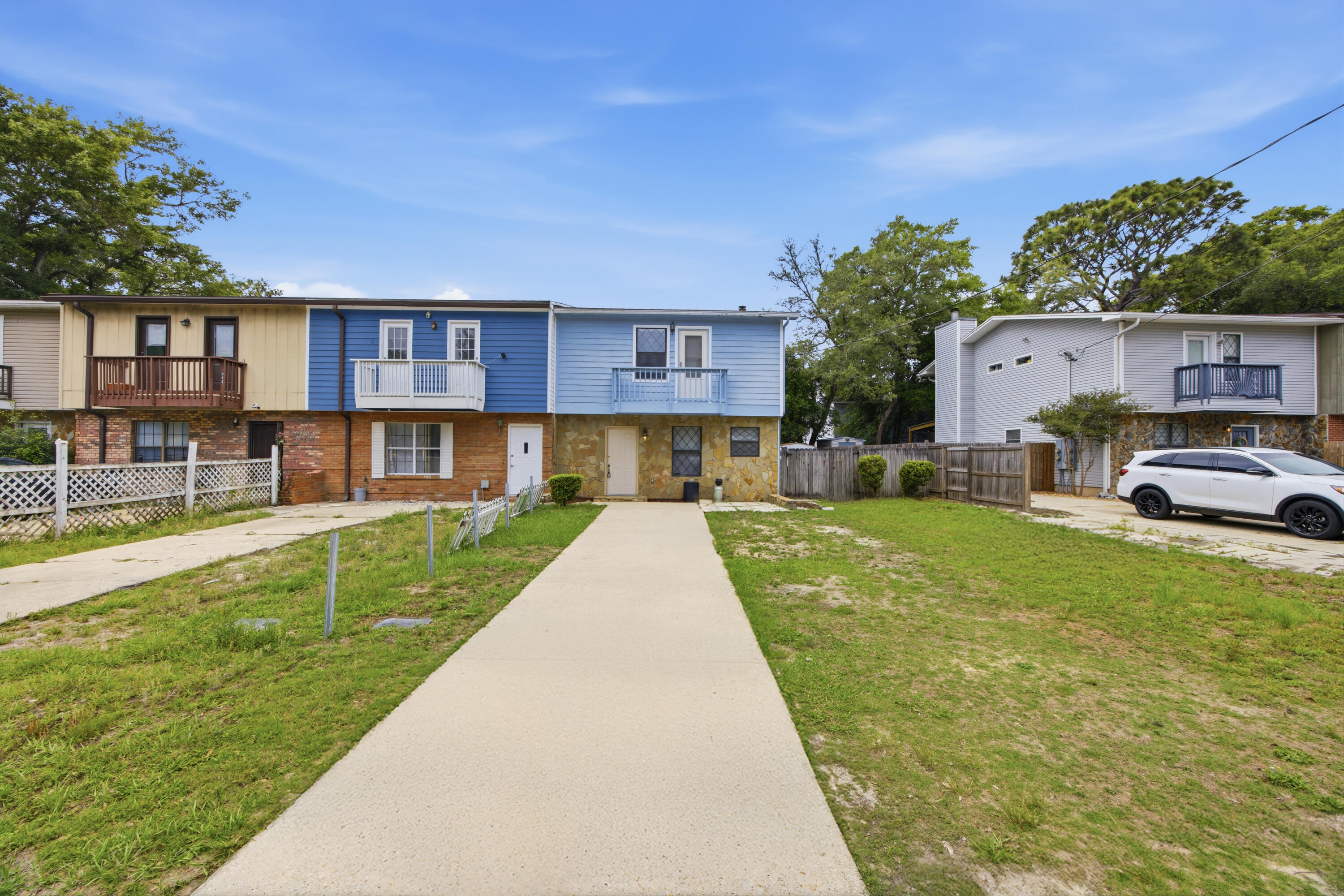 SHANGRA WOODS - Residential