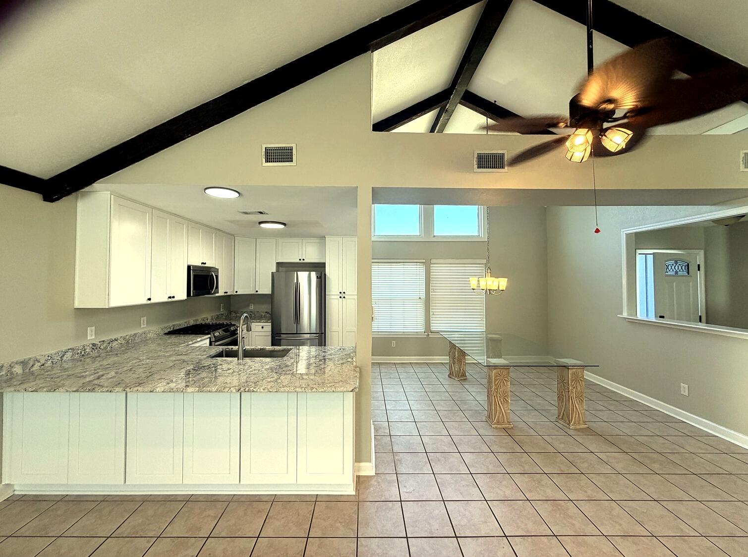GRAND LAGOON SHORES - Residential Lease