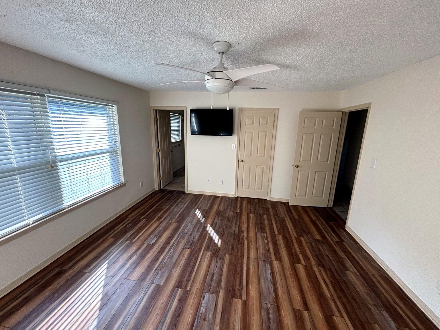 GRAND LAGOON SHORES - Residential Lease