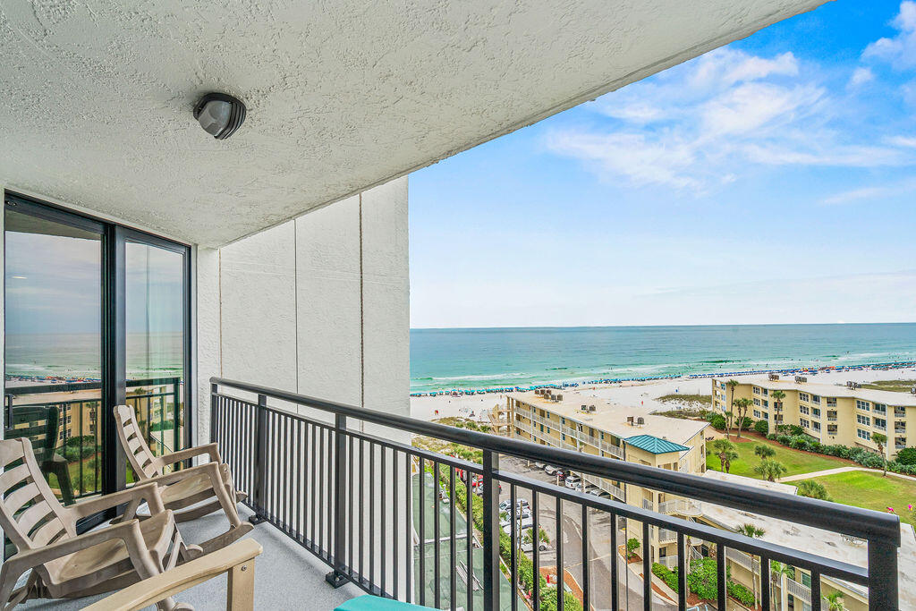 SUNDESTIN INTERNATIONAL CONDO - Residential