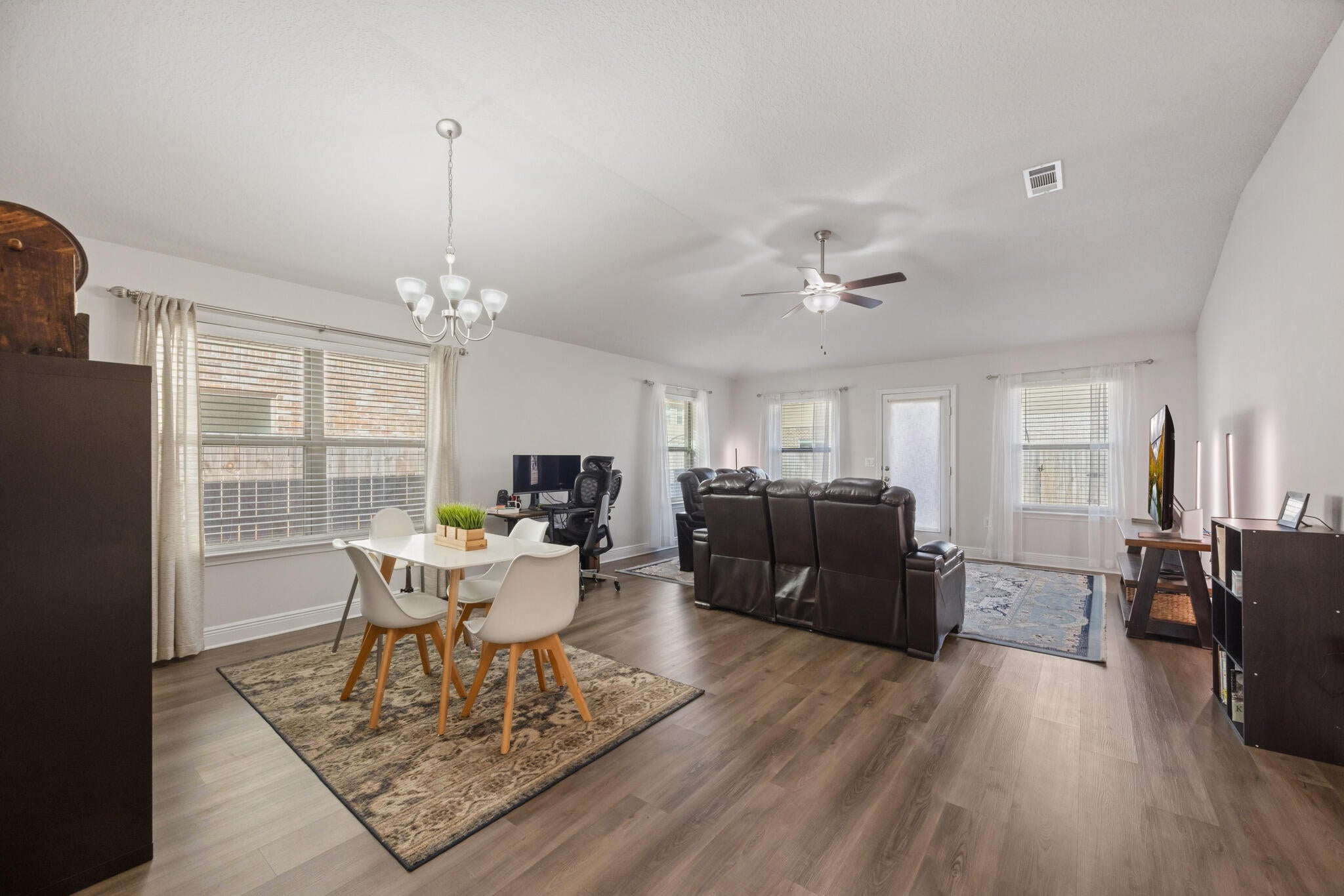 Ridgeway Landing - Residential Lease