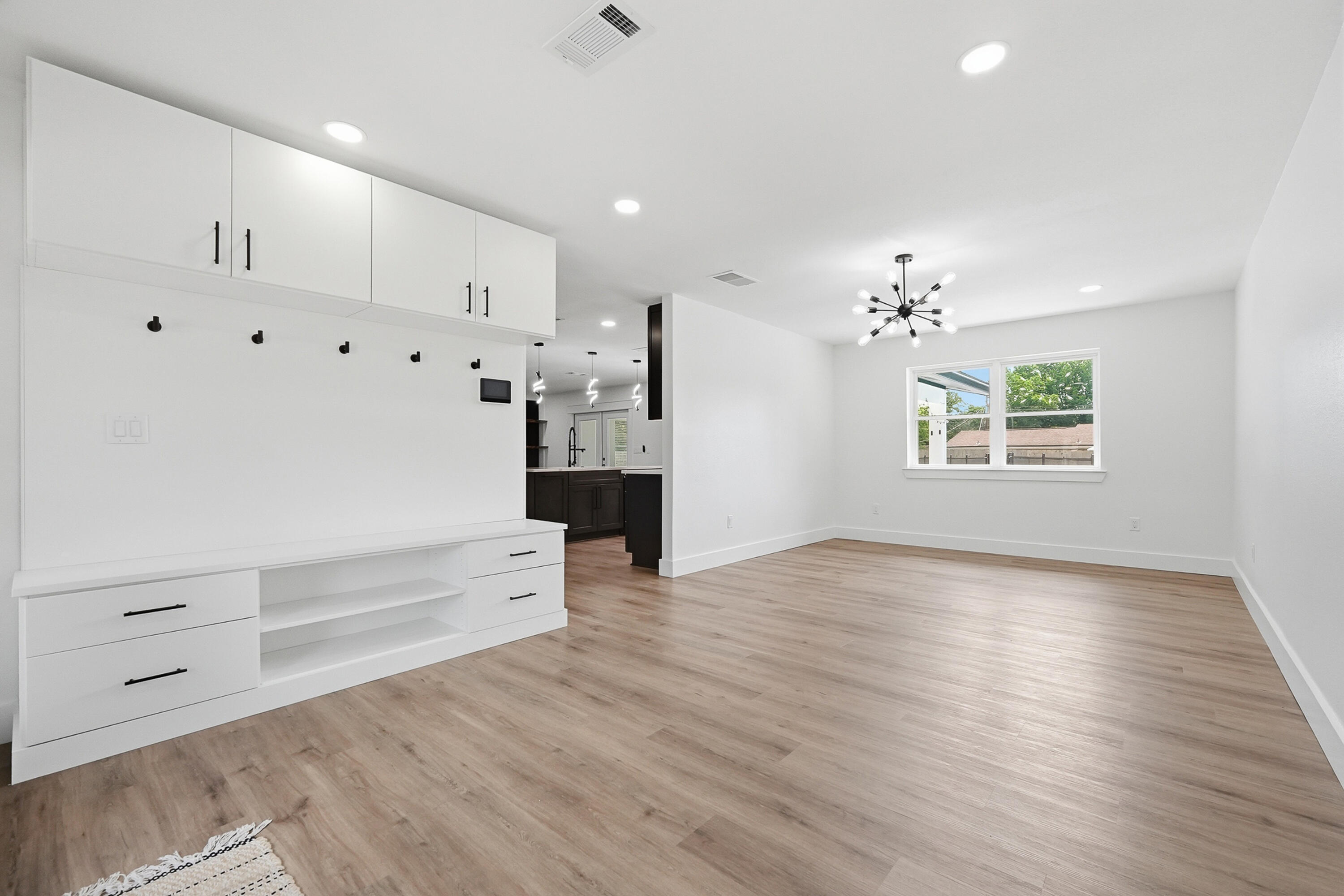 Kenwood/Country Club Est - Residential
