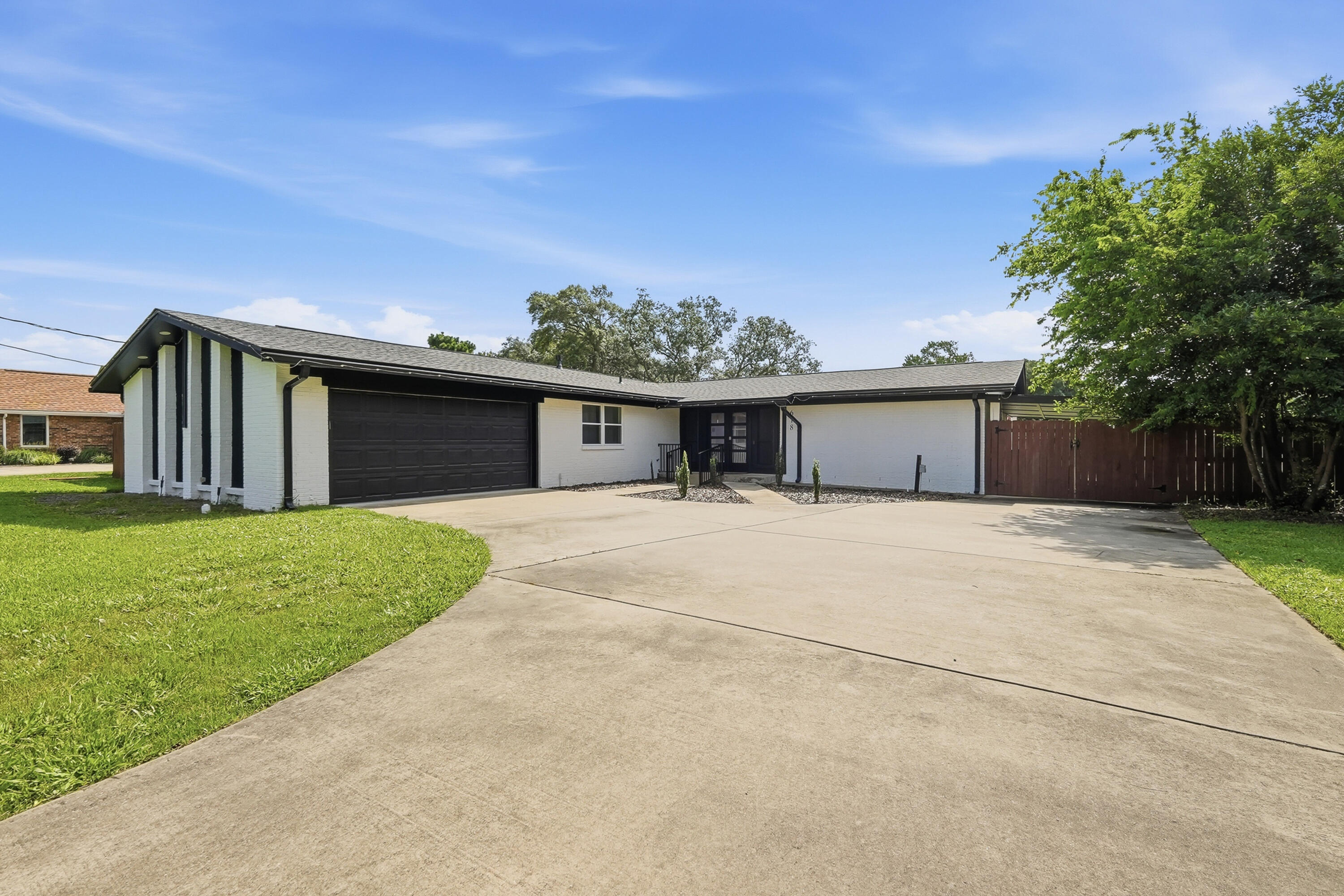 Kenwood/Country Club Est - Residential