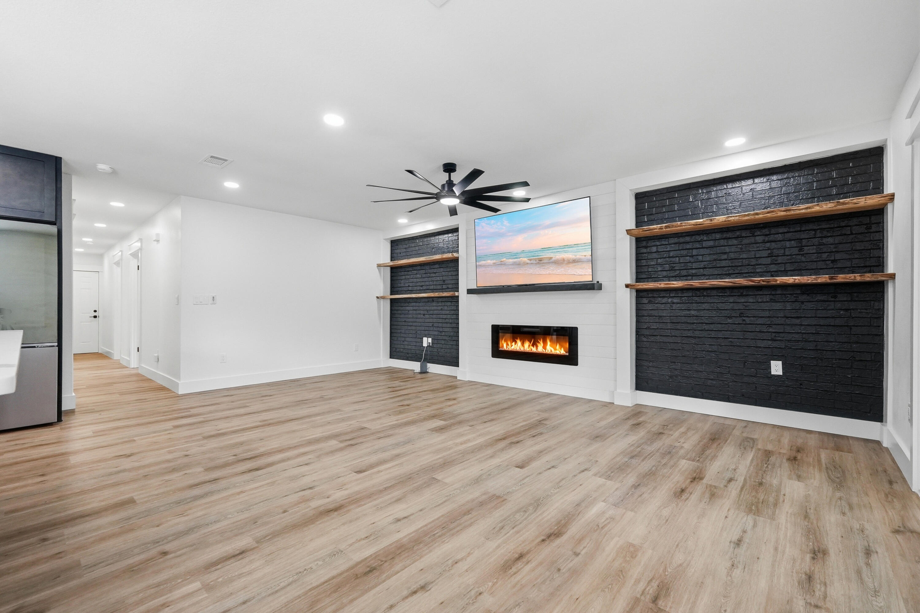 Kenwood/Country Club Est - Residential