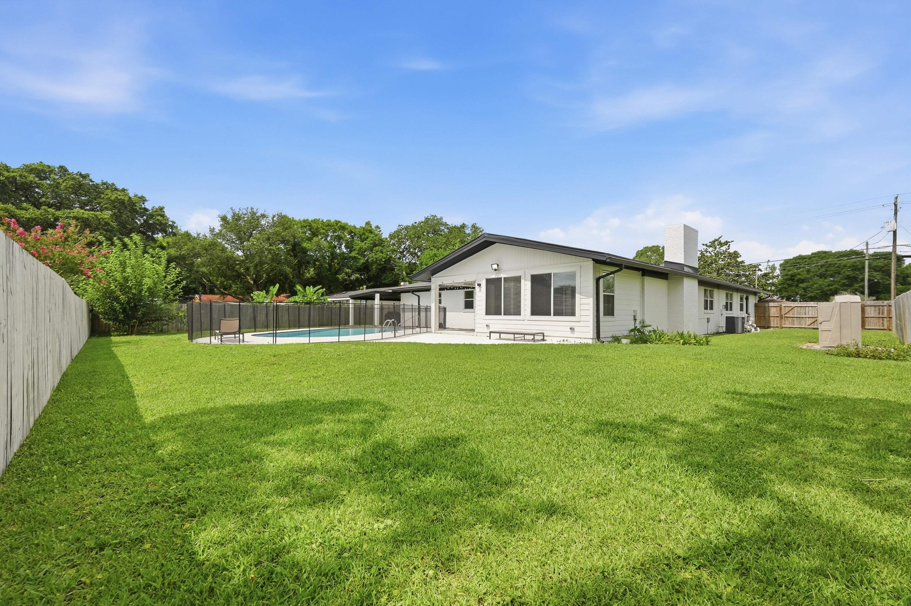 Kenwood/Country Club Est - Residential