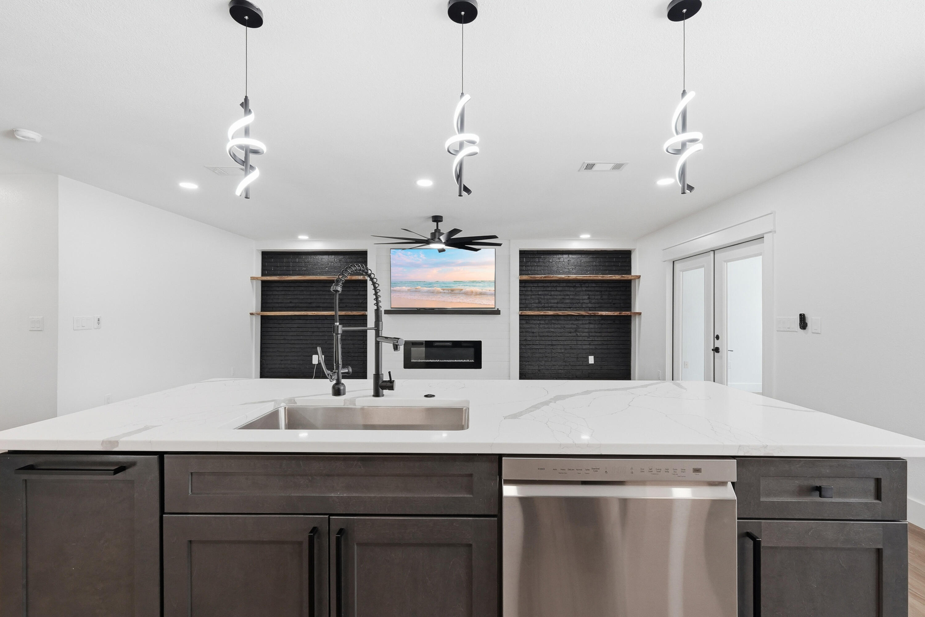 Kenwood/Country Club Est - Residential