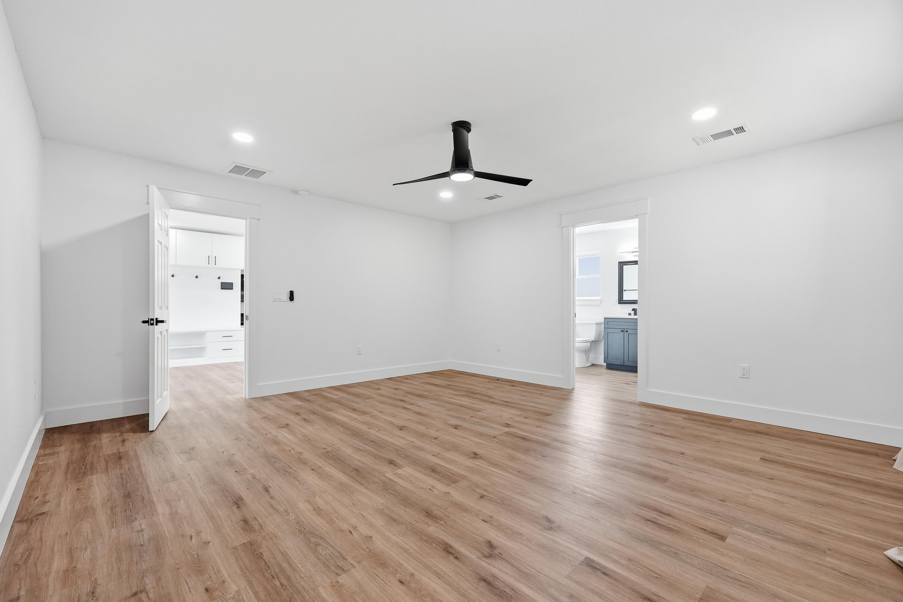 Kenwood/Country Club Est - Residential