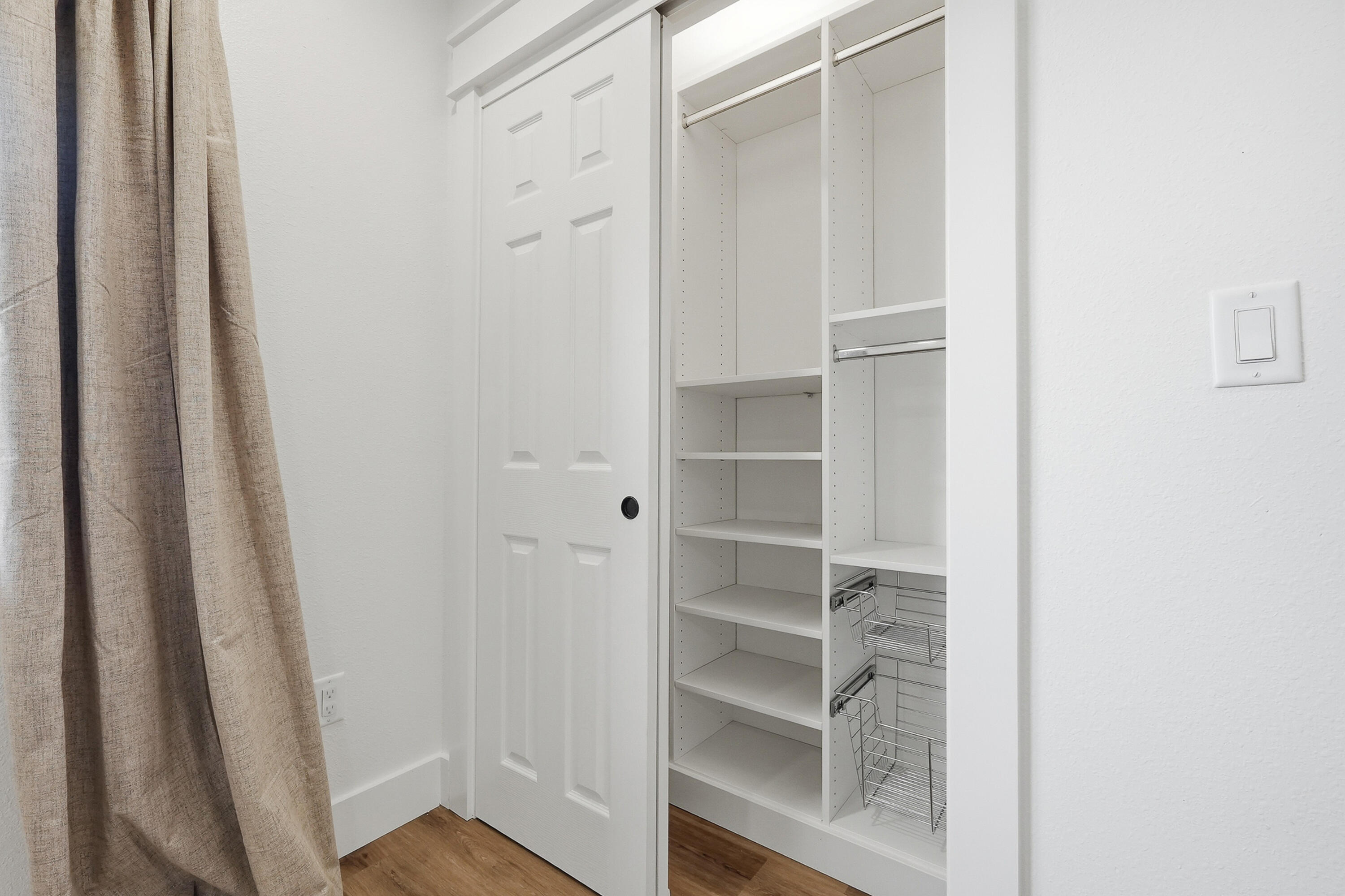 Kenwood/Country Club Est - Residential