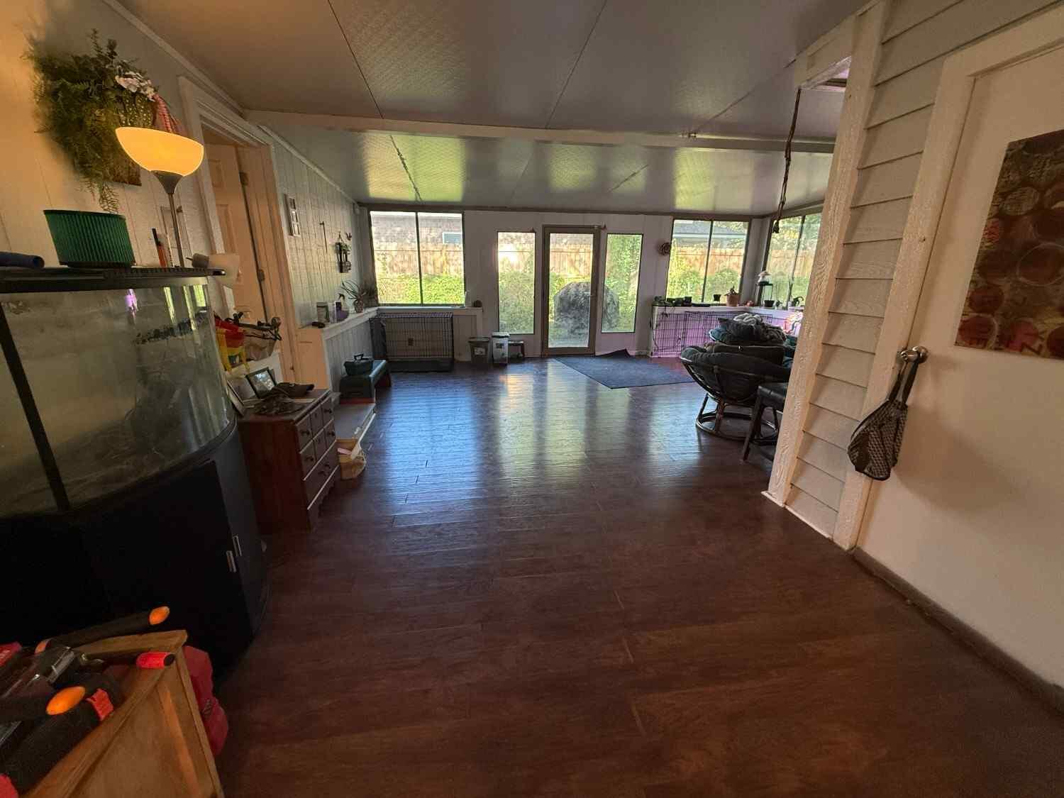 RACETRACK ROAD - Residential