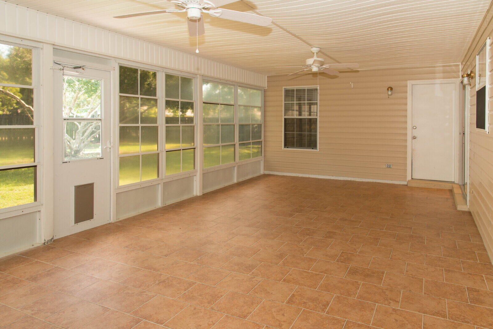 WYNNEHAVEN BEACH ESTATES - Residential Lease