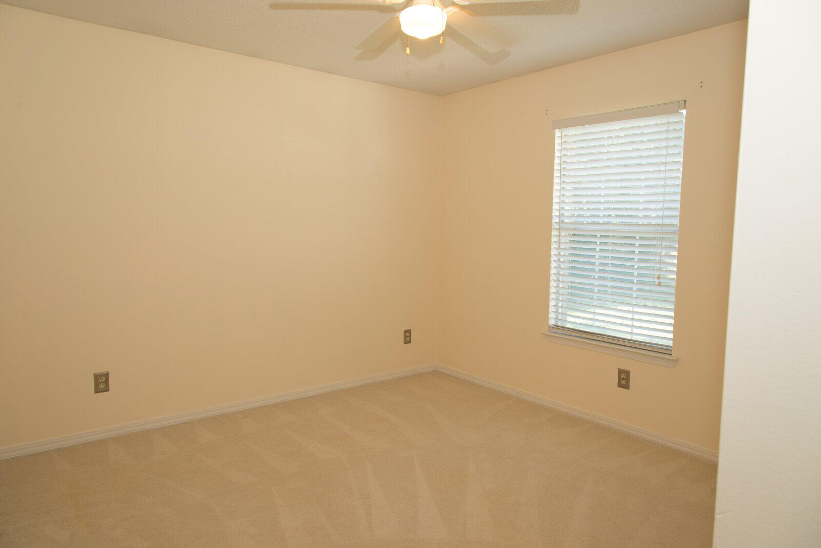WYNNEHAVEN BEACH ESTATES - Residential Lease